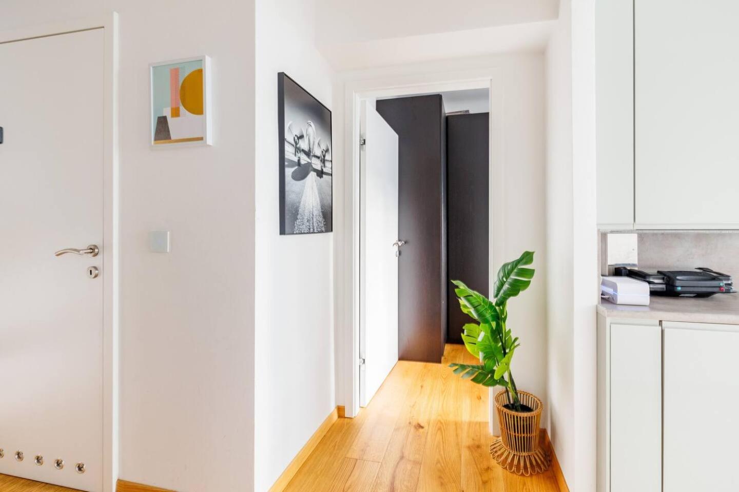 Near Metro - Netflix - Free Wifi