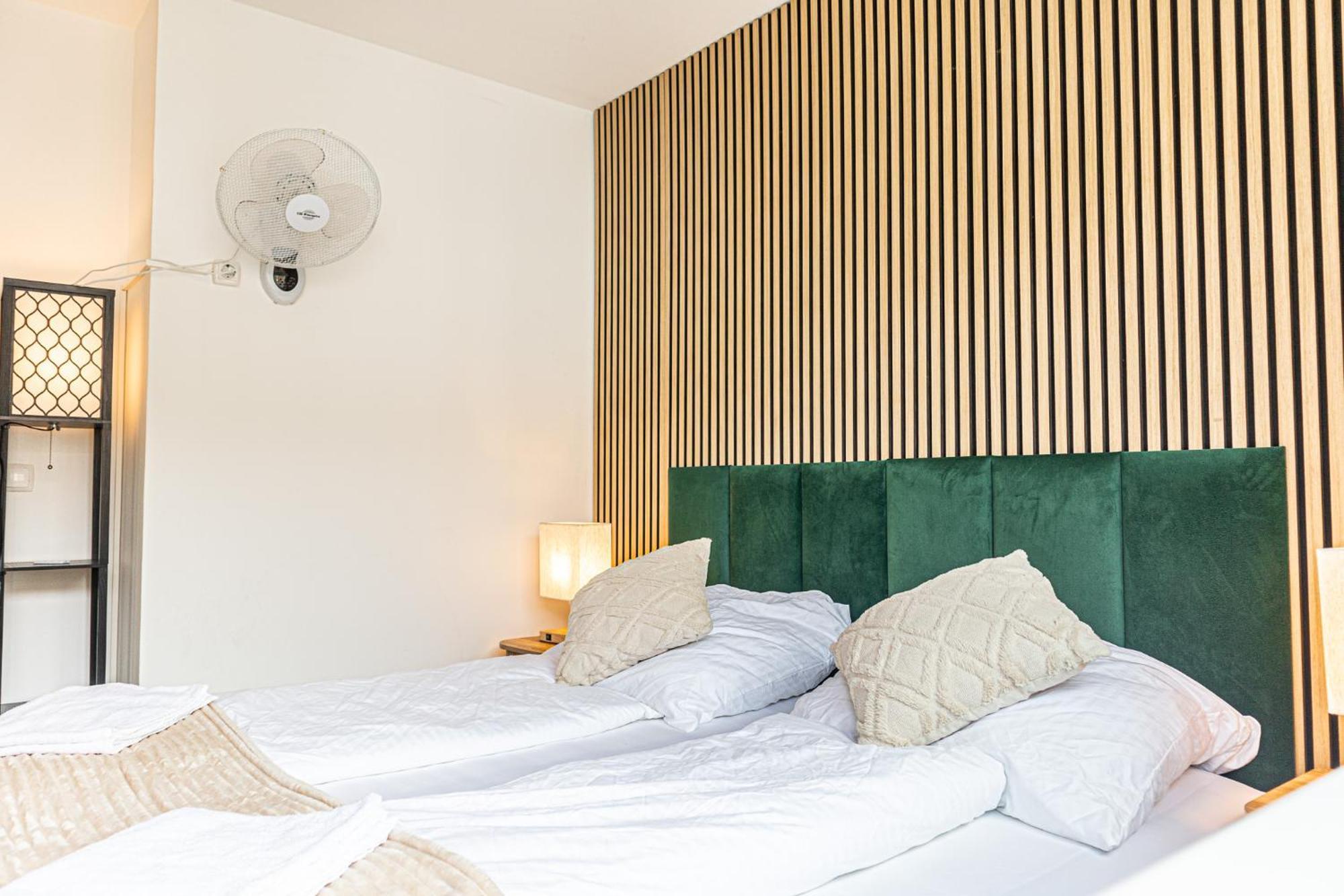 Chic 1br And 1lr With Kingbed, 9 Min To Center Via Metro Vienna