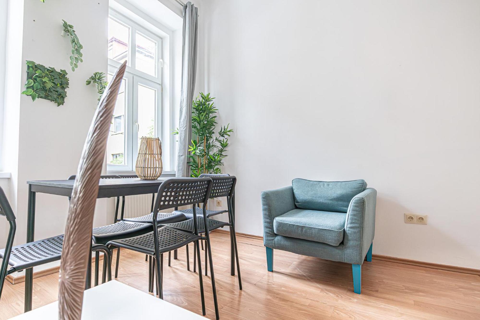 Breathtaking 2br Modern Design/near Schoennbrunn Wien