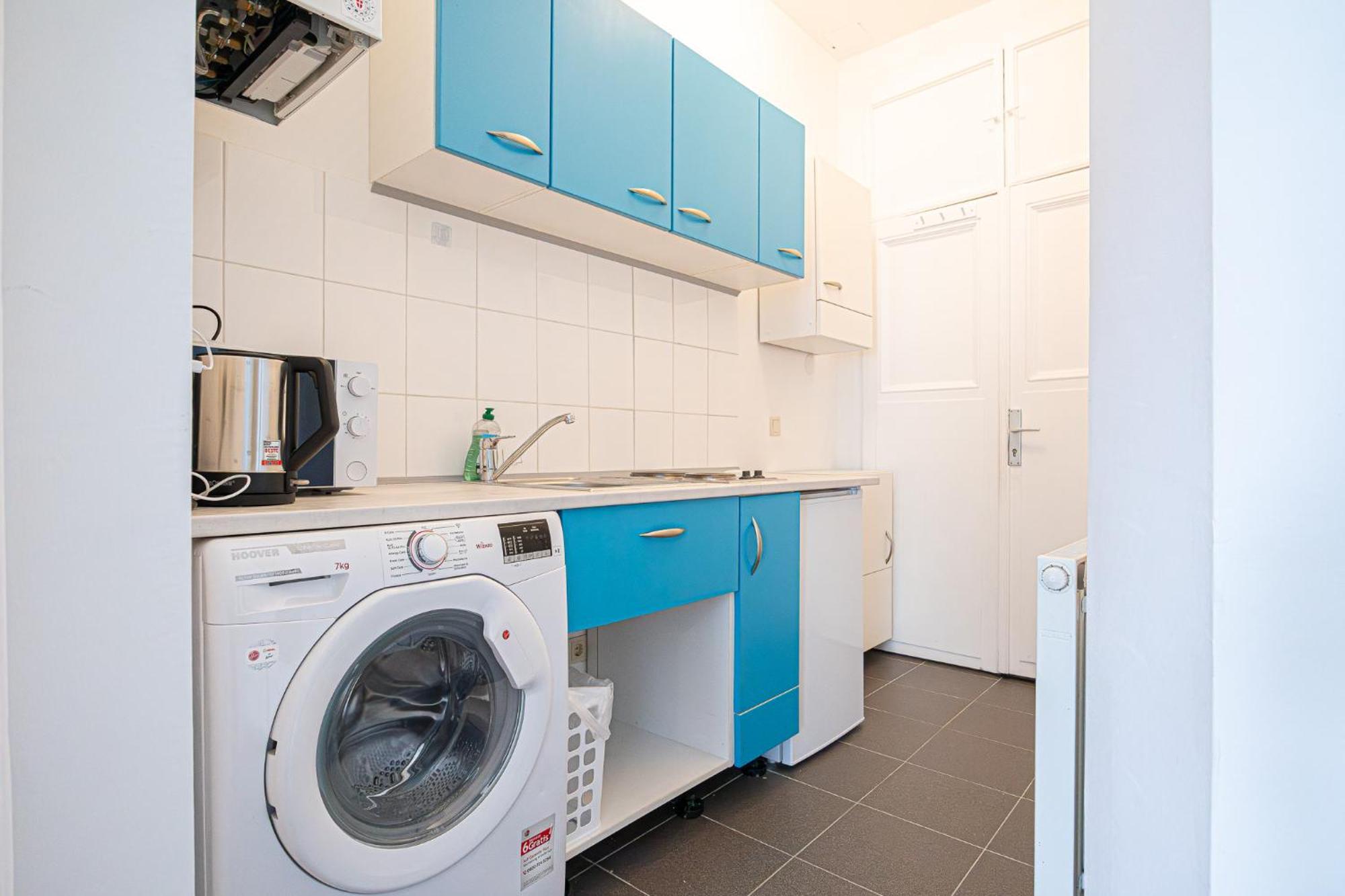 Breathtaking 2br Modern Design/near Schoennbrunn Wien