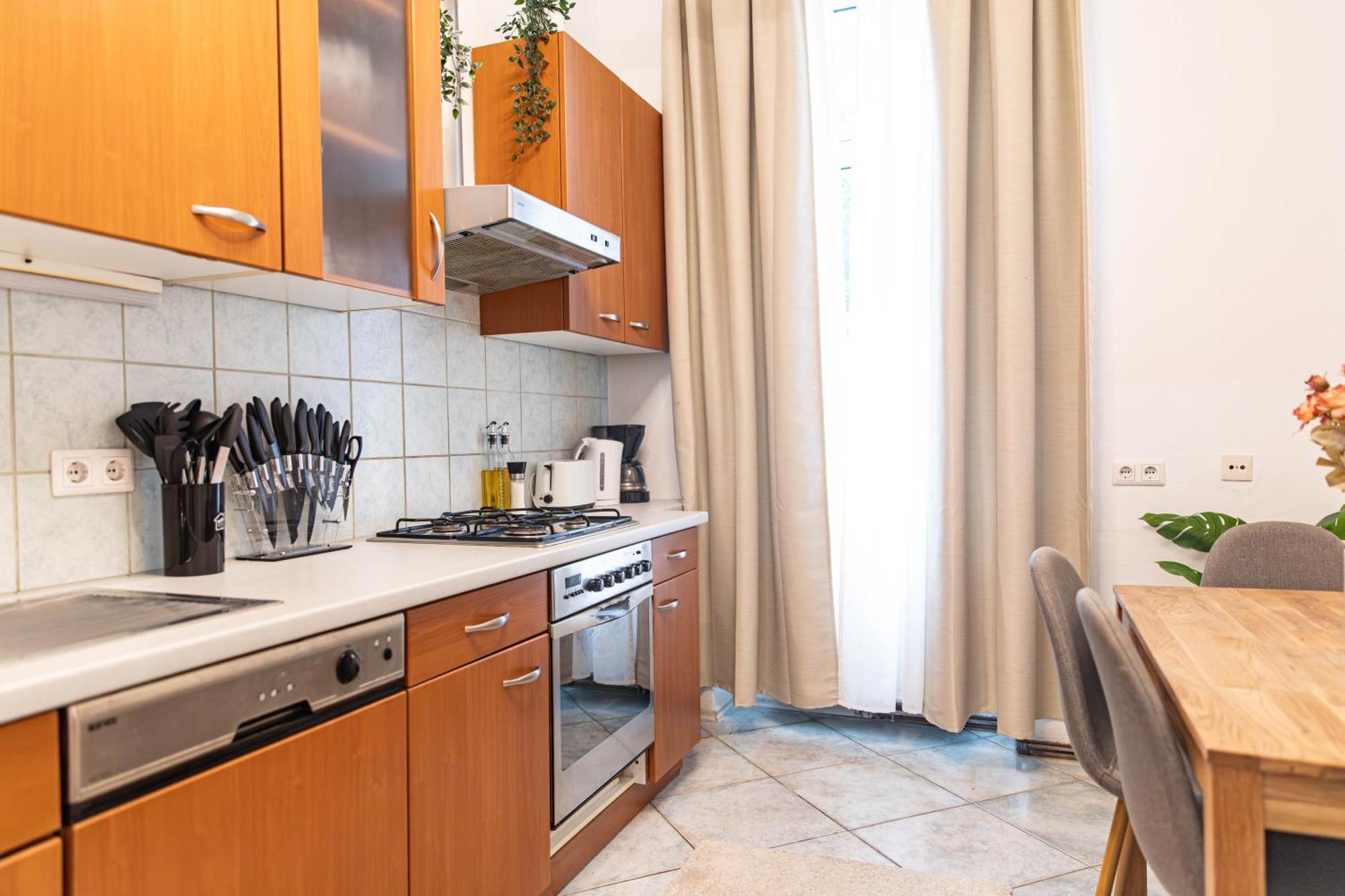 Stylish Apartment, Next To Schloss Belvedere * Vienna