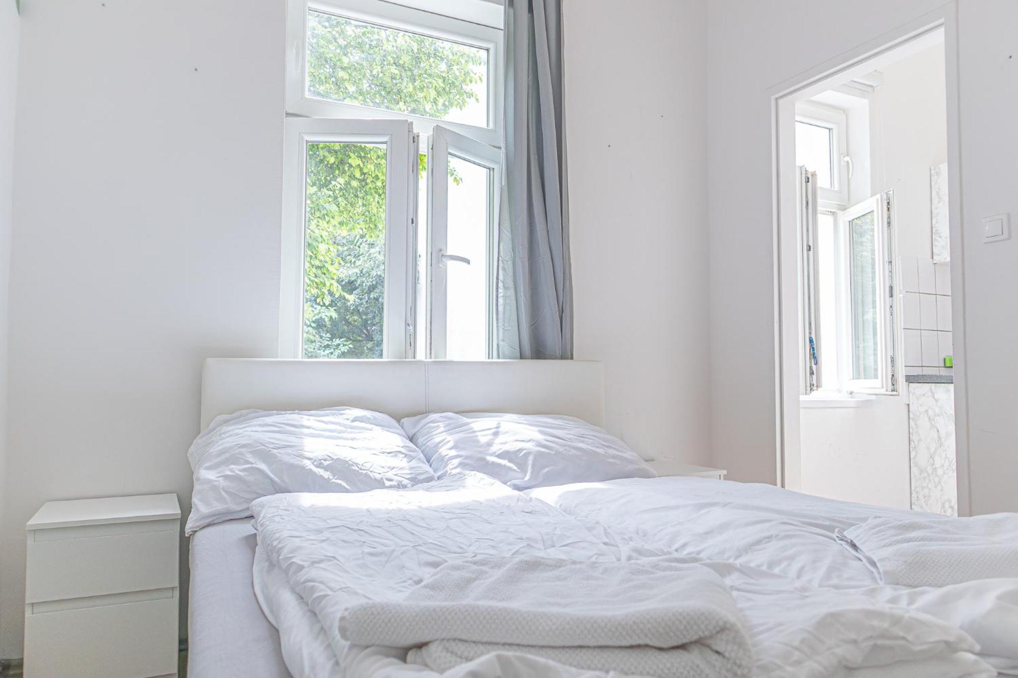 Astonishing 1br Easy Use Design/near Schoenbrunn Apartment *