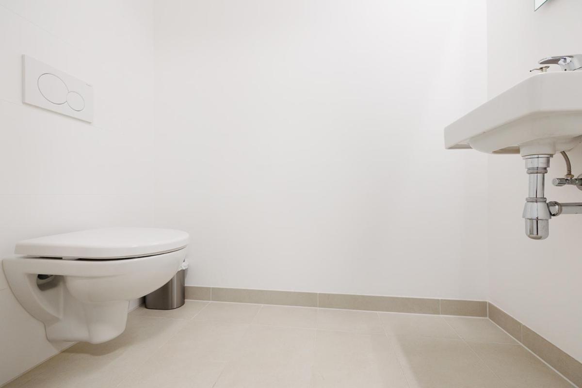Lovely In Marina Tower - 10min To Center Apartment Vienna