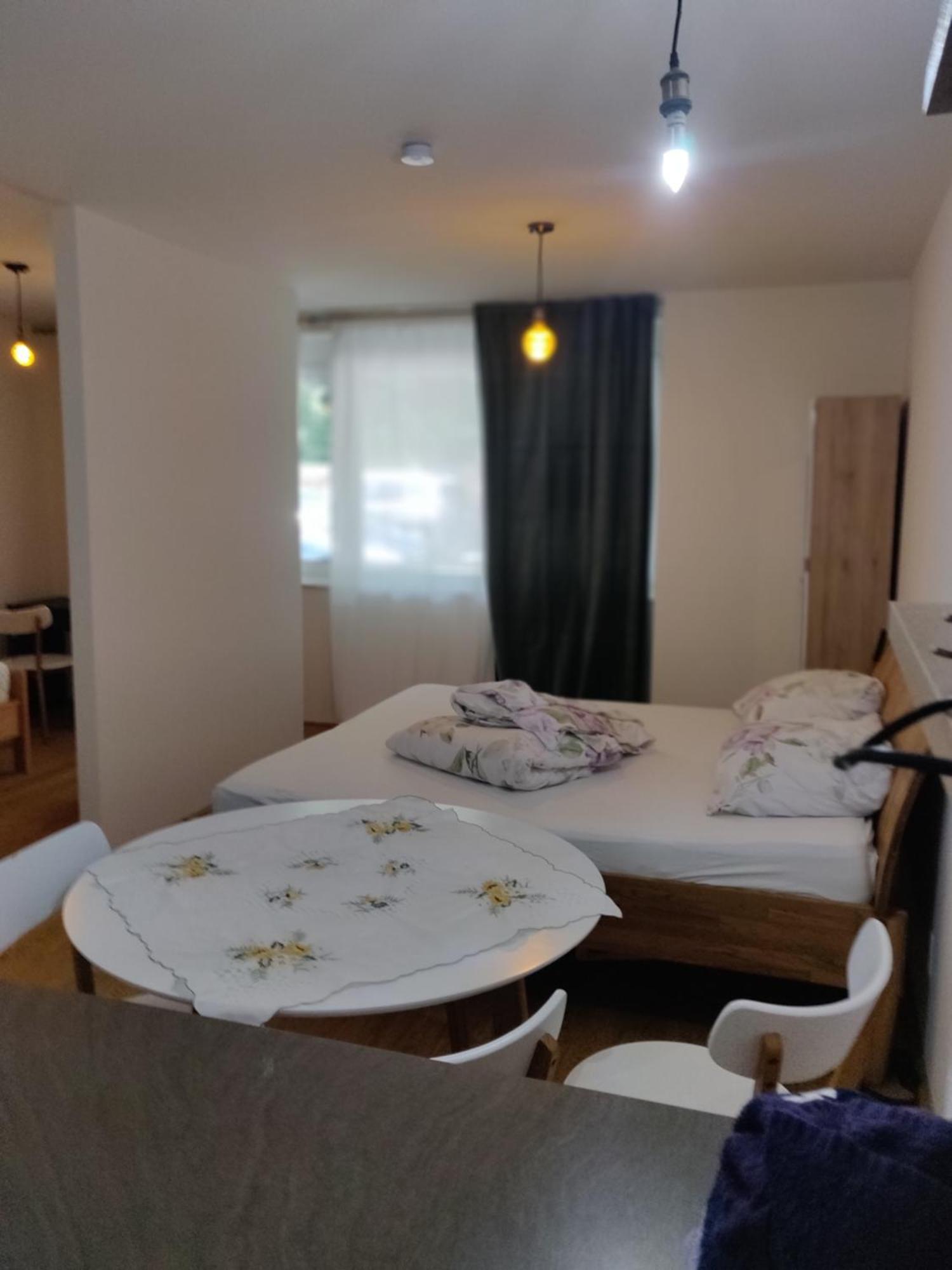 Apartment With Parking, Great Surroundings