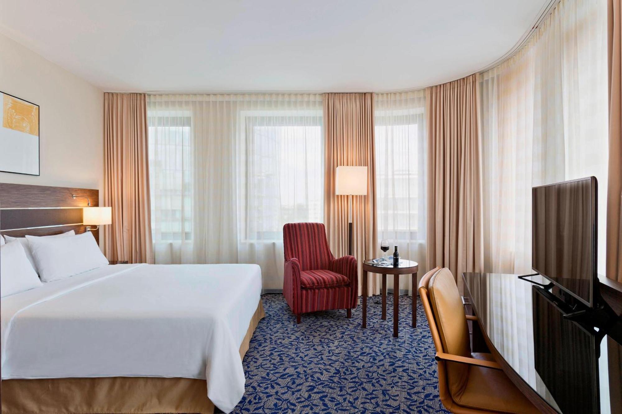 Hotel Courtyard By Marriott Prater/messe 4*