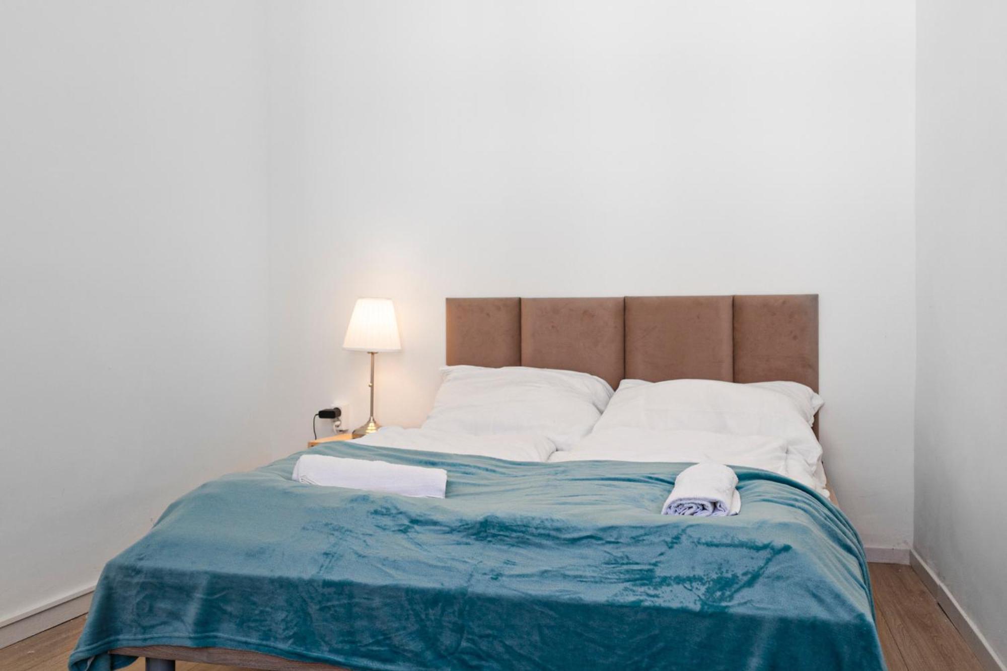 Easystay 2br Apt. Connect With The Whole *