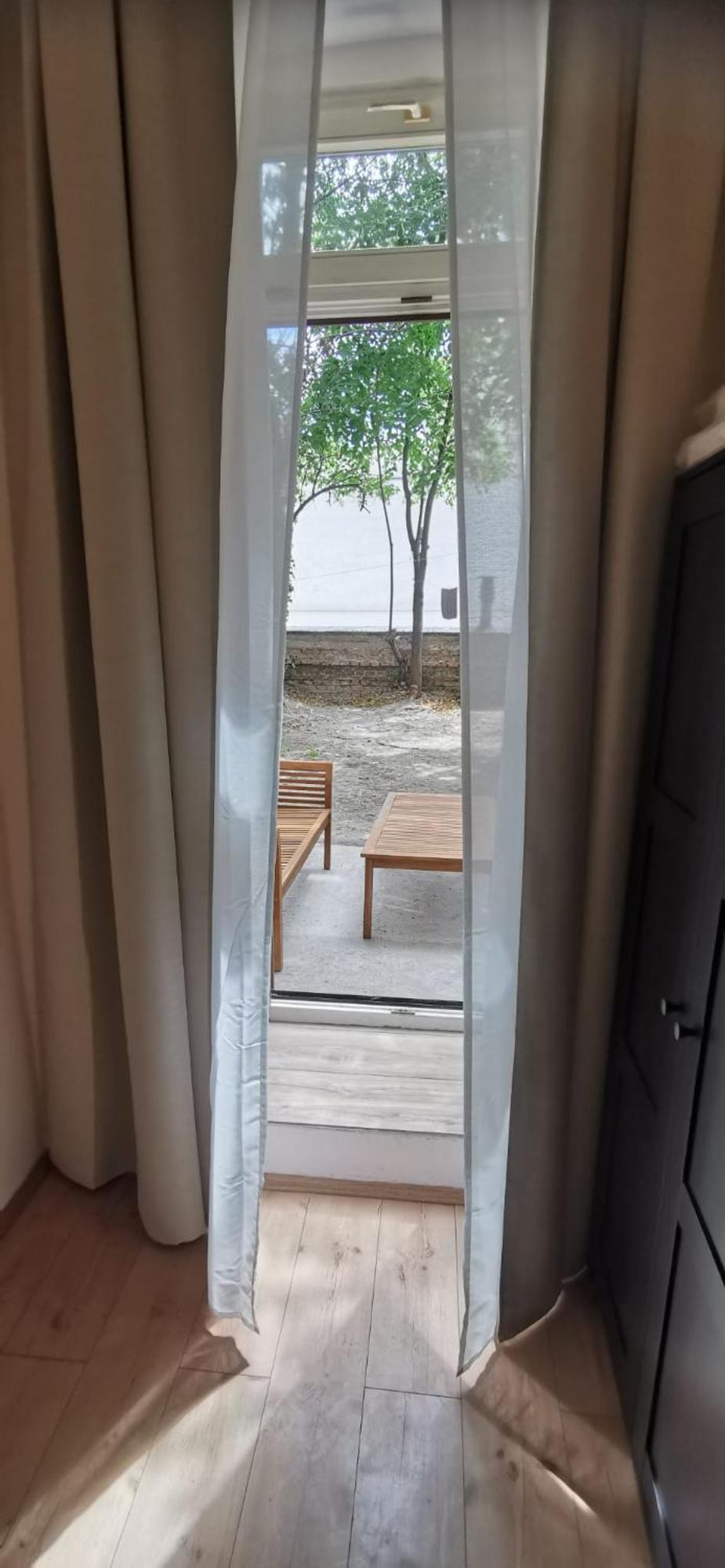 Apartment Spacious Apartment, 3 Min To U6 Metro *
