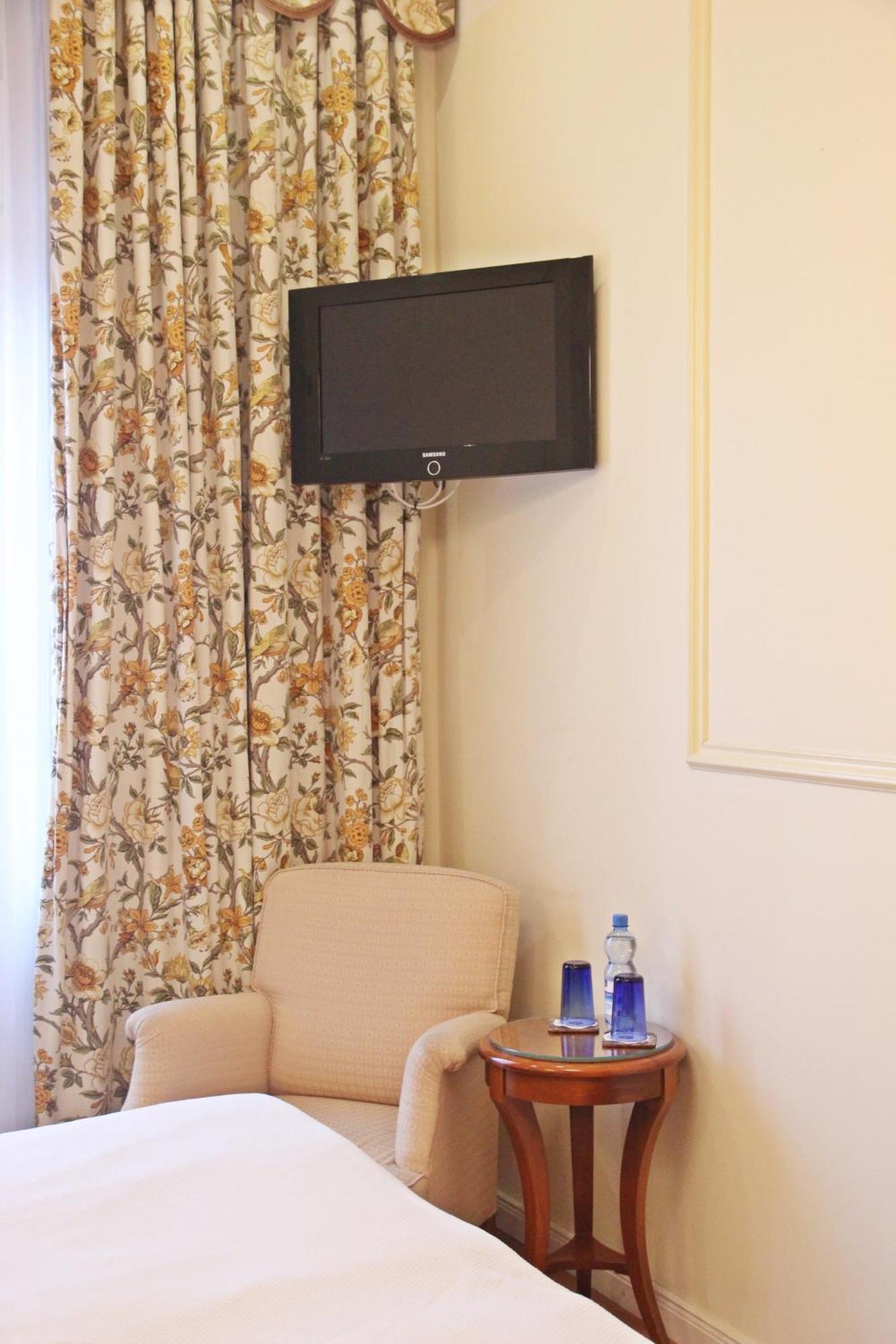 Arenberg Boutique Zentrum 4*