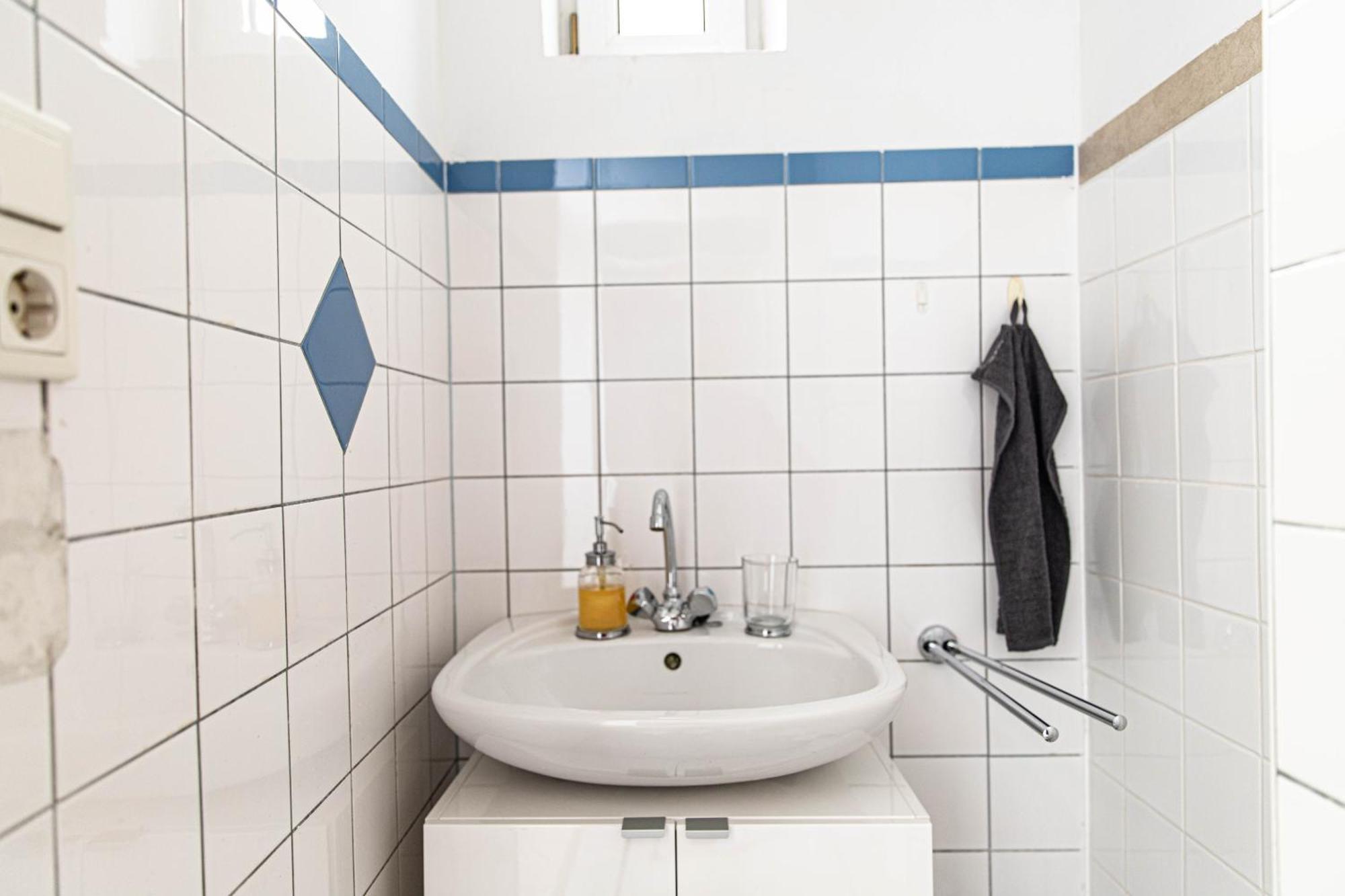 Spacious Apartment, 3 Min To U1 Reumannplatz *