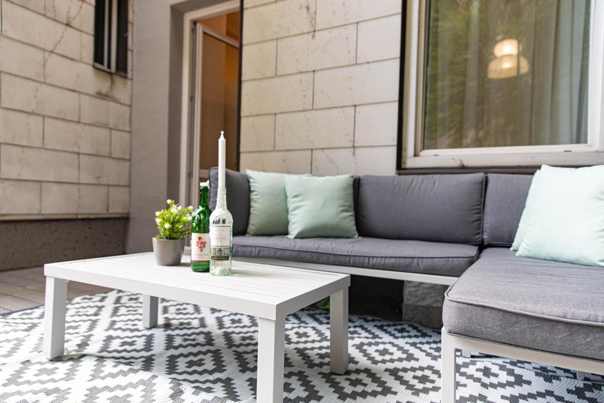 Spacious Apartment, 3 Min To U1 Reumannplatz Apartamento Viena