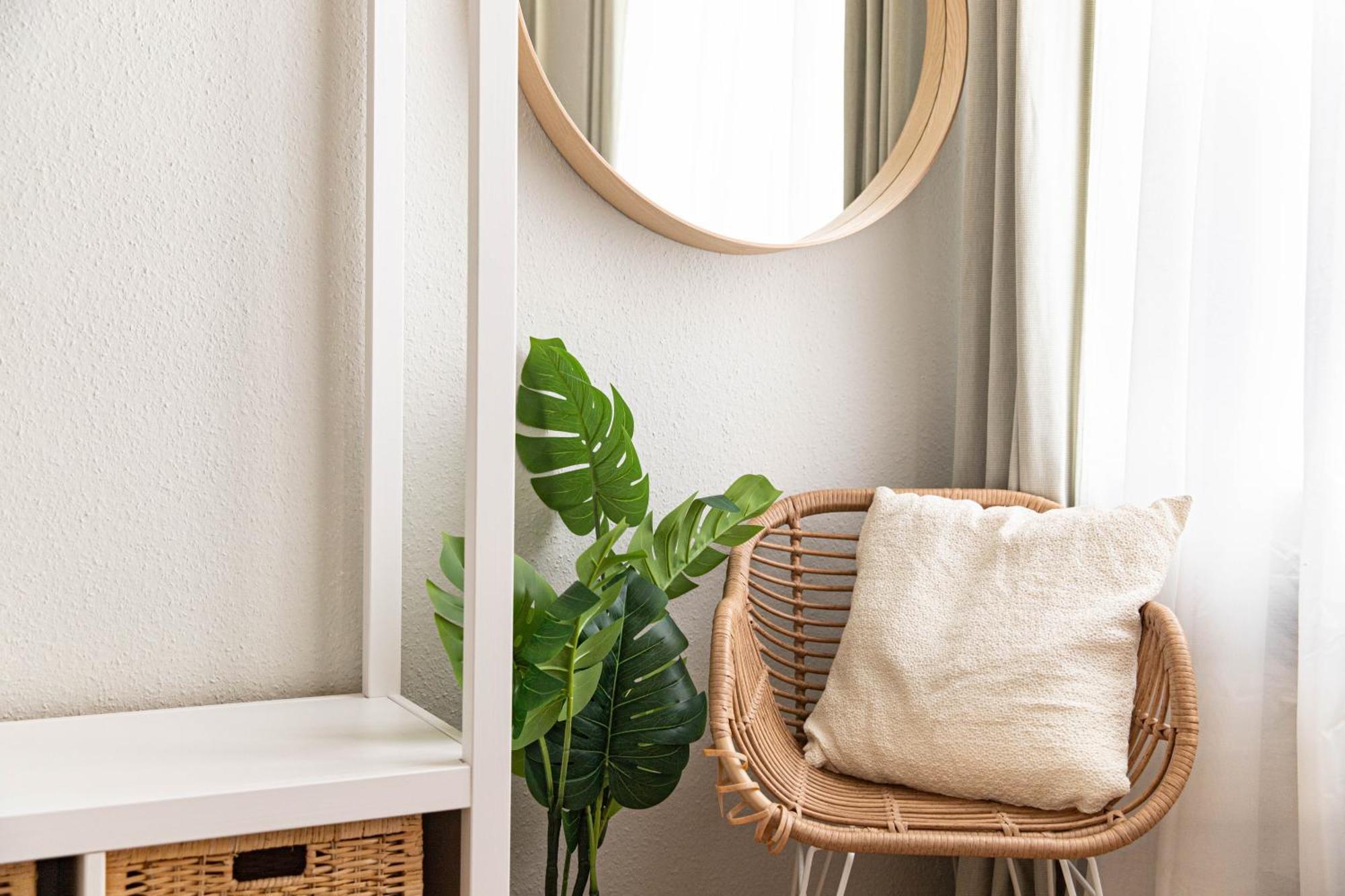 Spacious Apartment, 3 Min To U1 Reumannplatz Apartamento