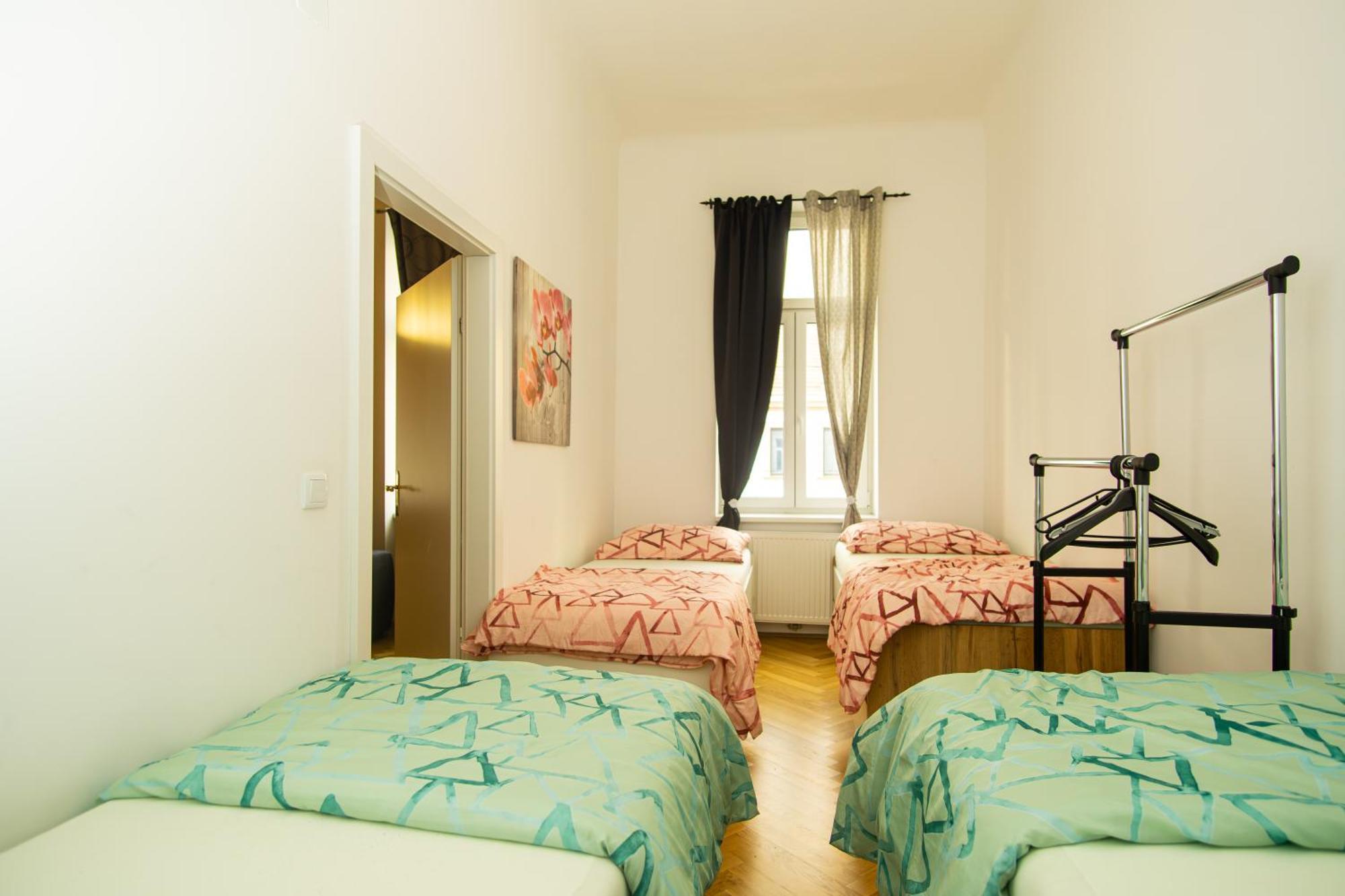 Raimond Apartment