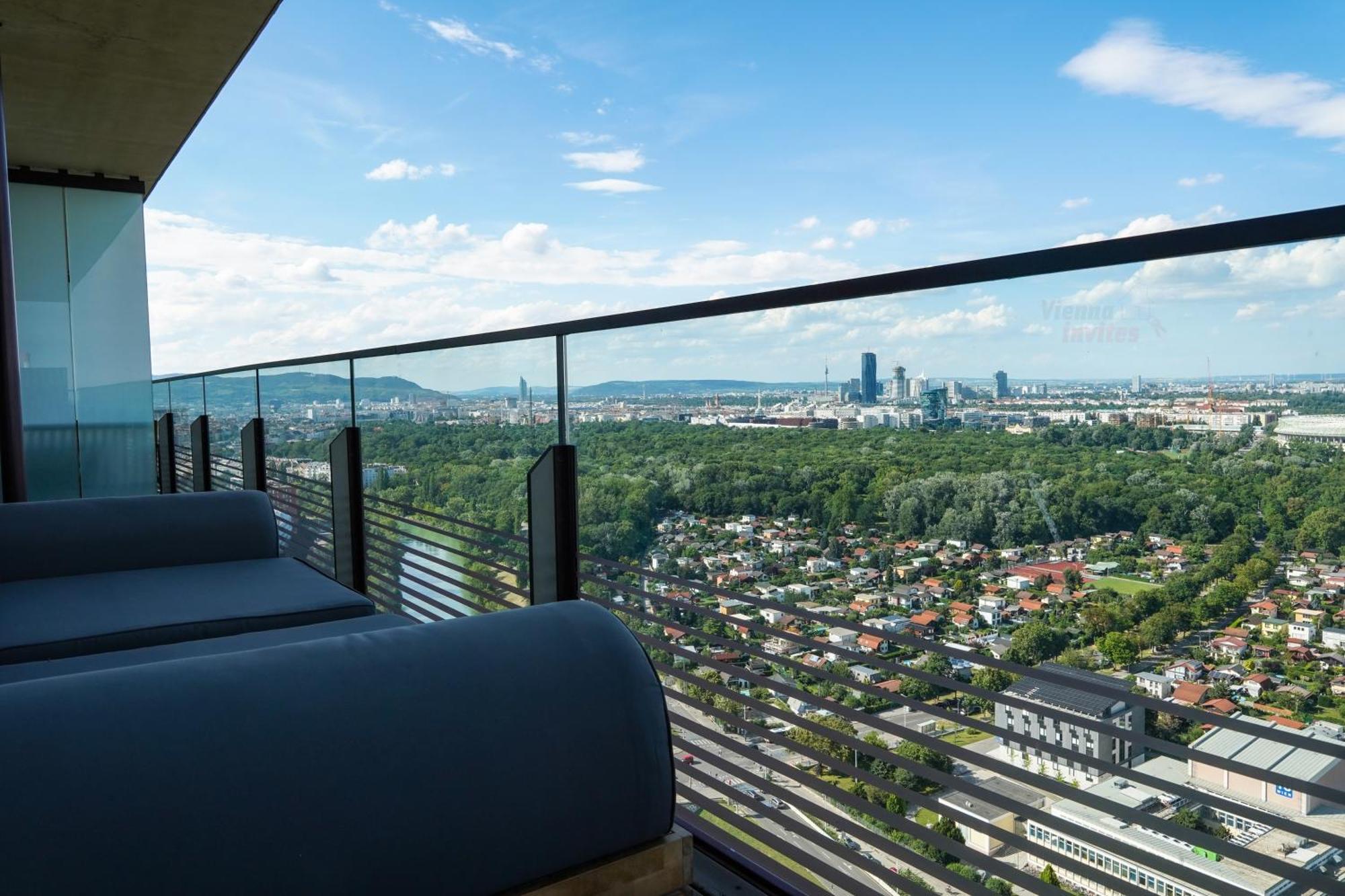 Triiiple 7heaven - Amazing View On Floor With Rooftop Pool Vienna