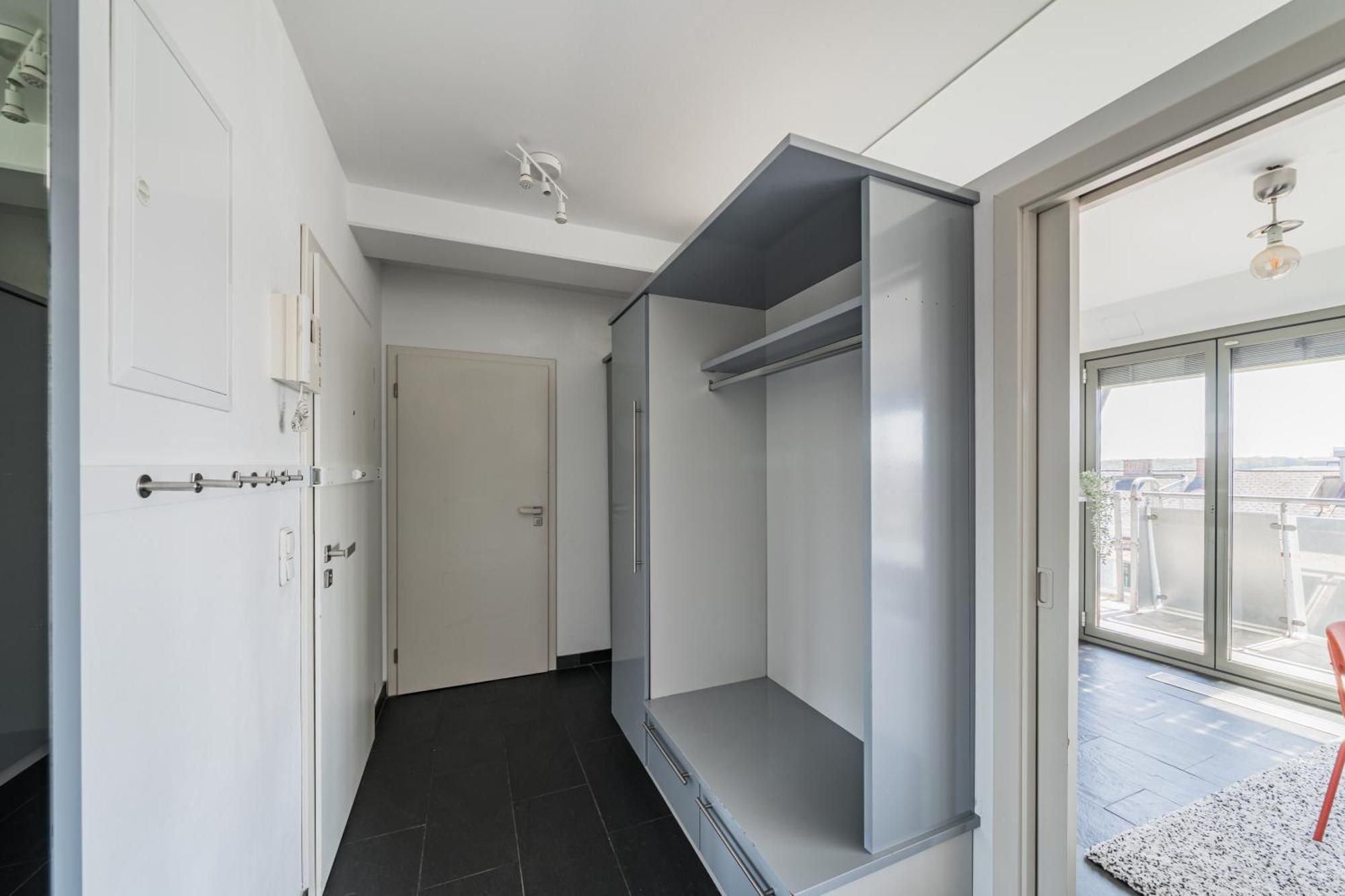 Next To Schoenbrunn - Free Parking !!!