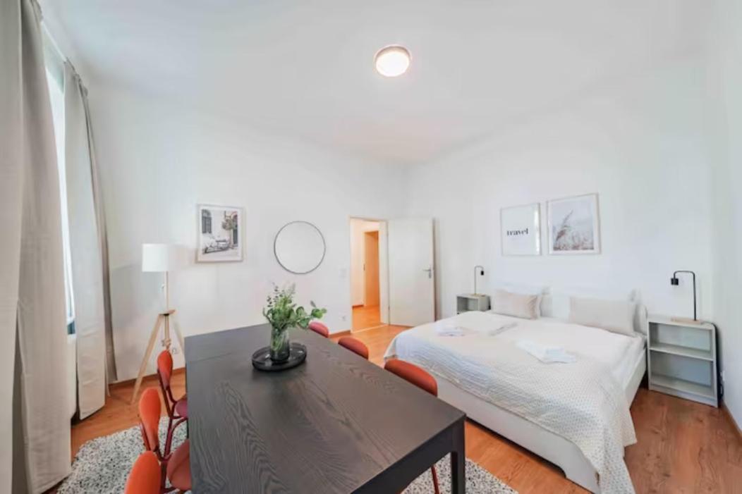 Next To Schoenbrunn - Free Parking !!! Apartamento *