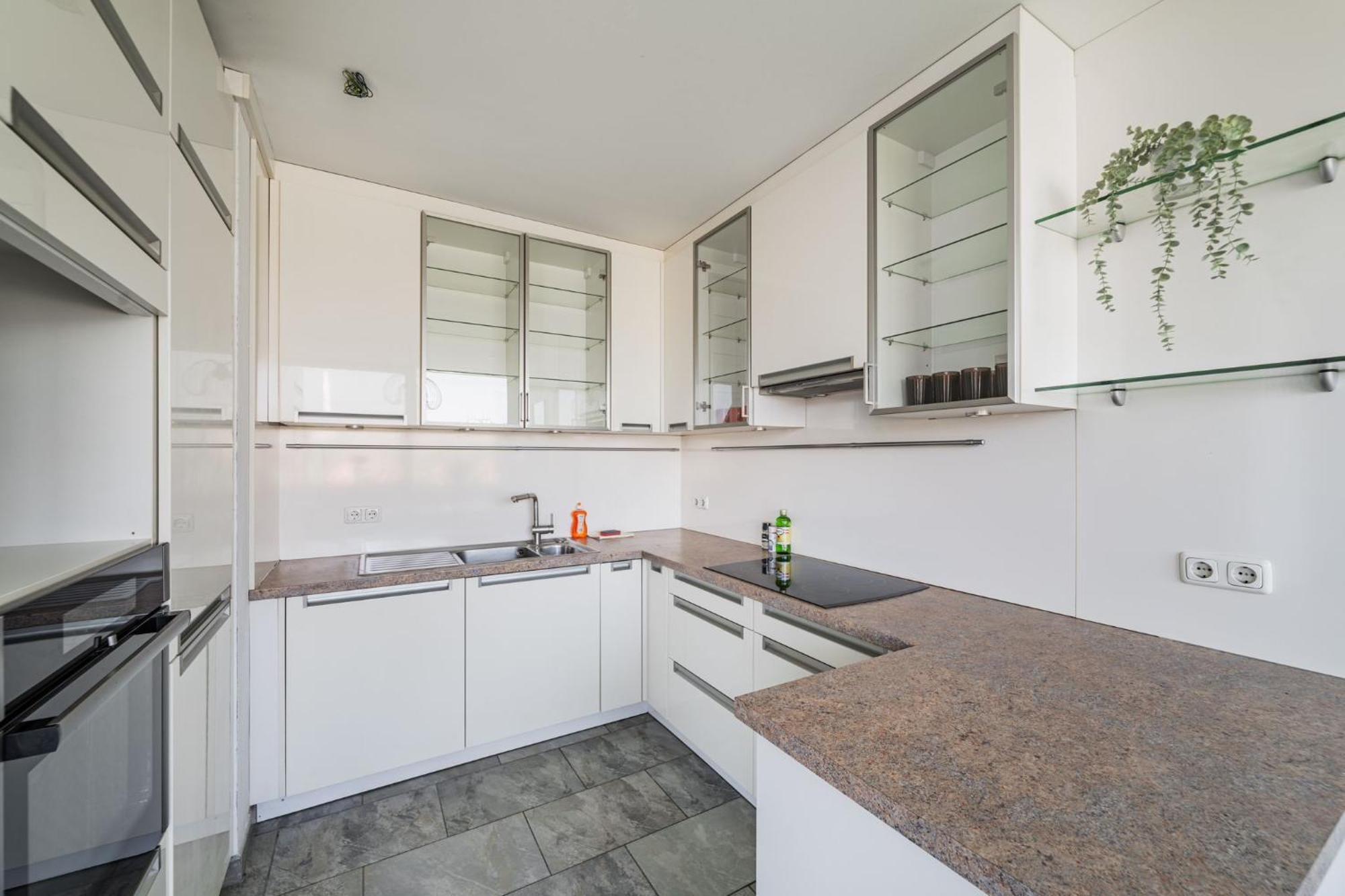 Next To Schoenbrunn - Free Parking !!! Viena
