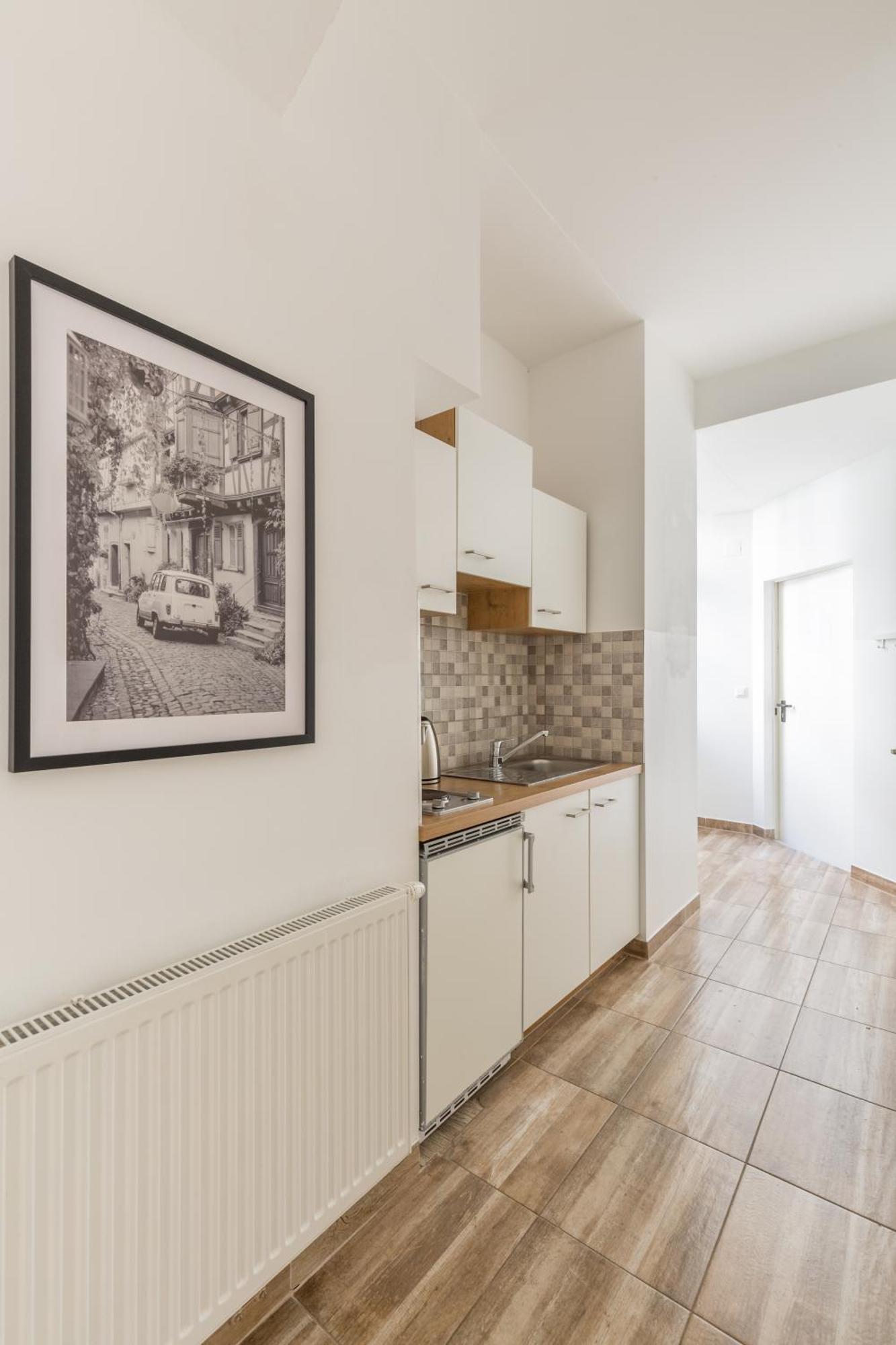 Xxxl Bed/ Free Parking/ Apartamento Viena