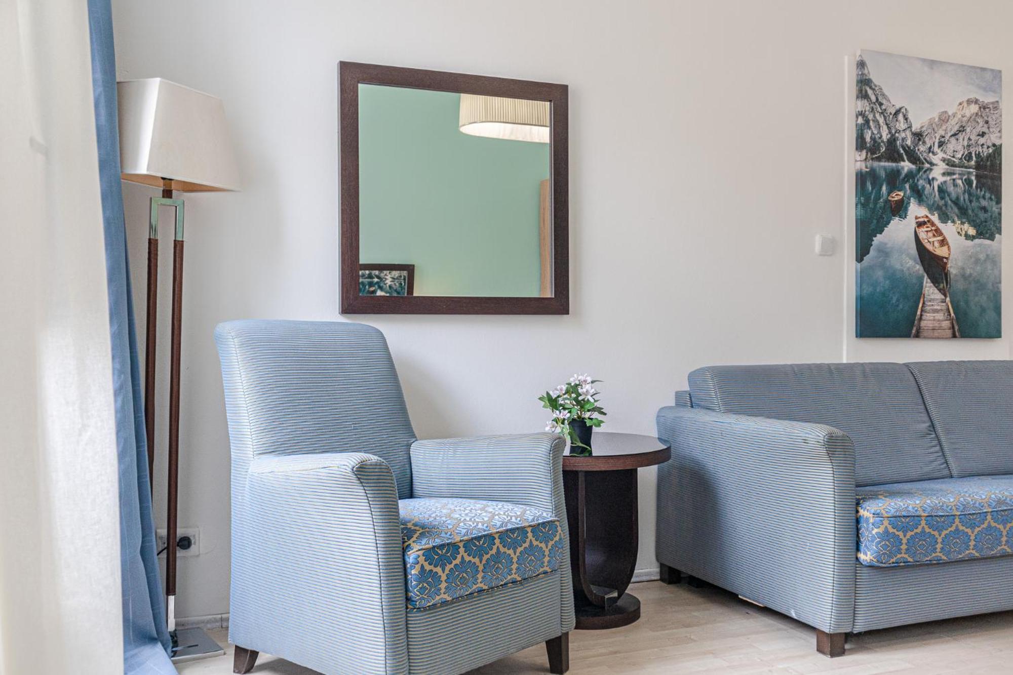 Inviting 2br Shared - Centrally Located Apartment