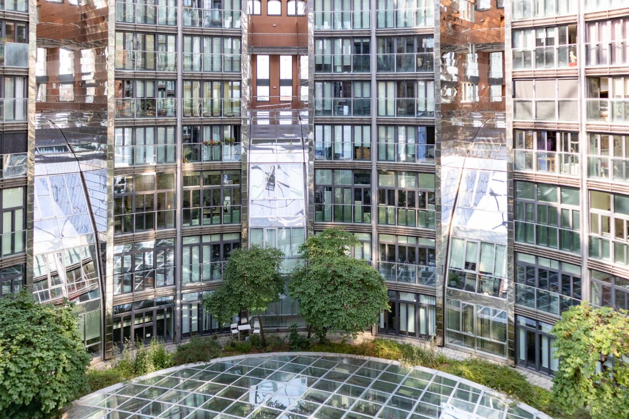 Gasometer - Designer Building With Amazing View Apartment Wien