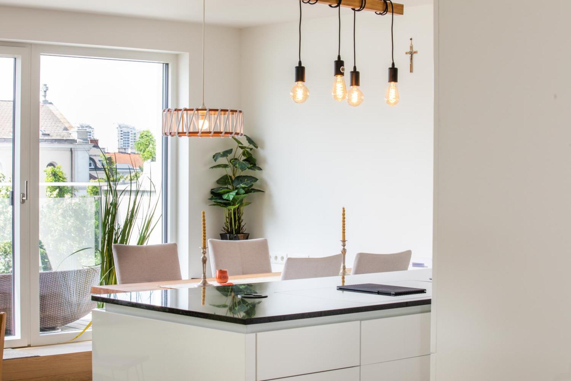 Skyline Mit Terrasse Close To Lakes *