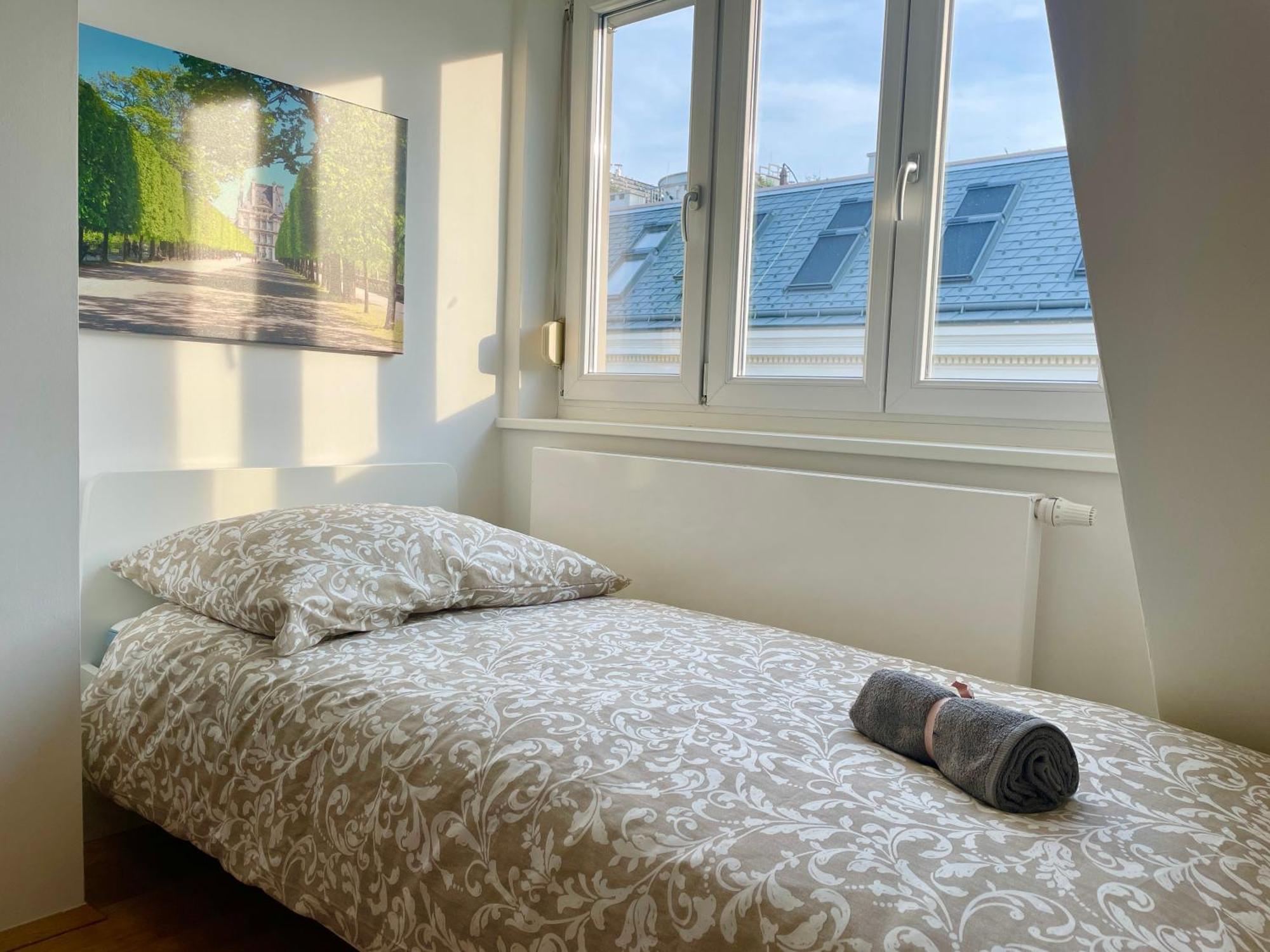 60 M2 Rooftop With Ac Apartment