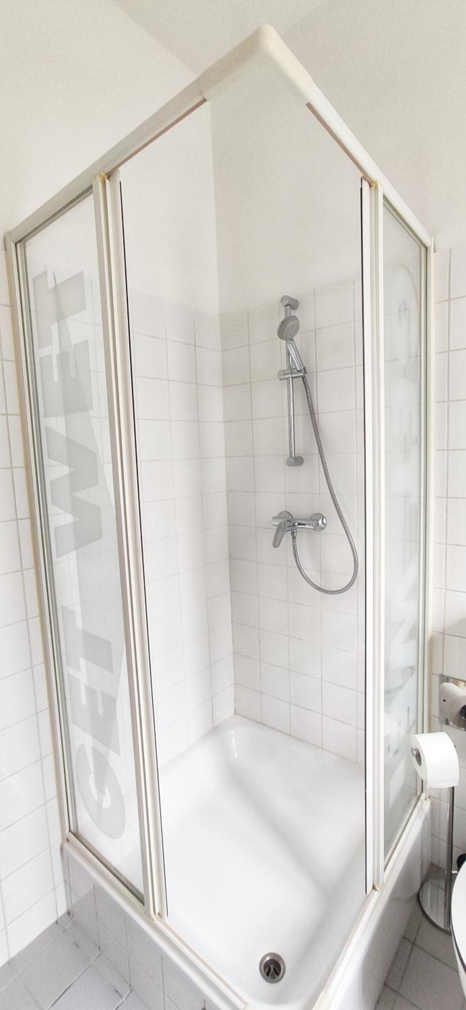 Helle Zweiraumwohnung In Wohngebiet Viena