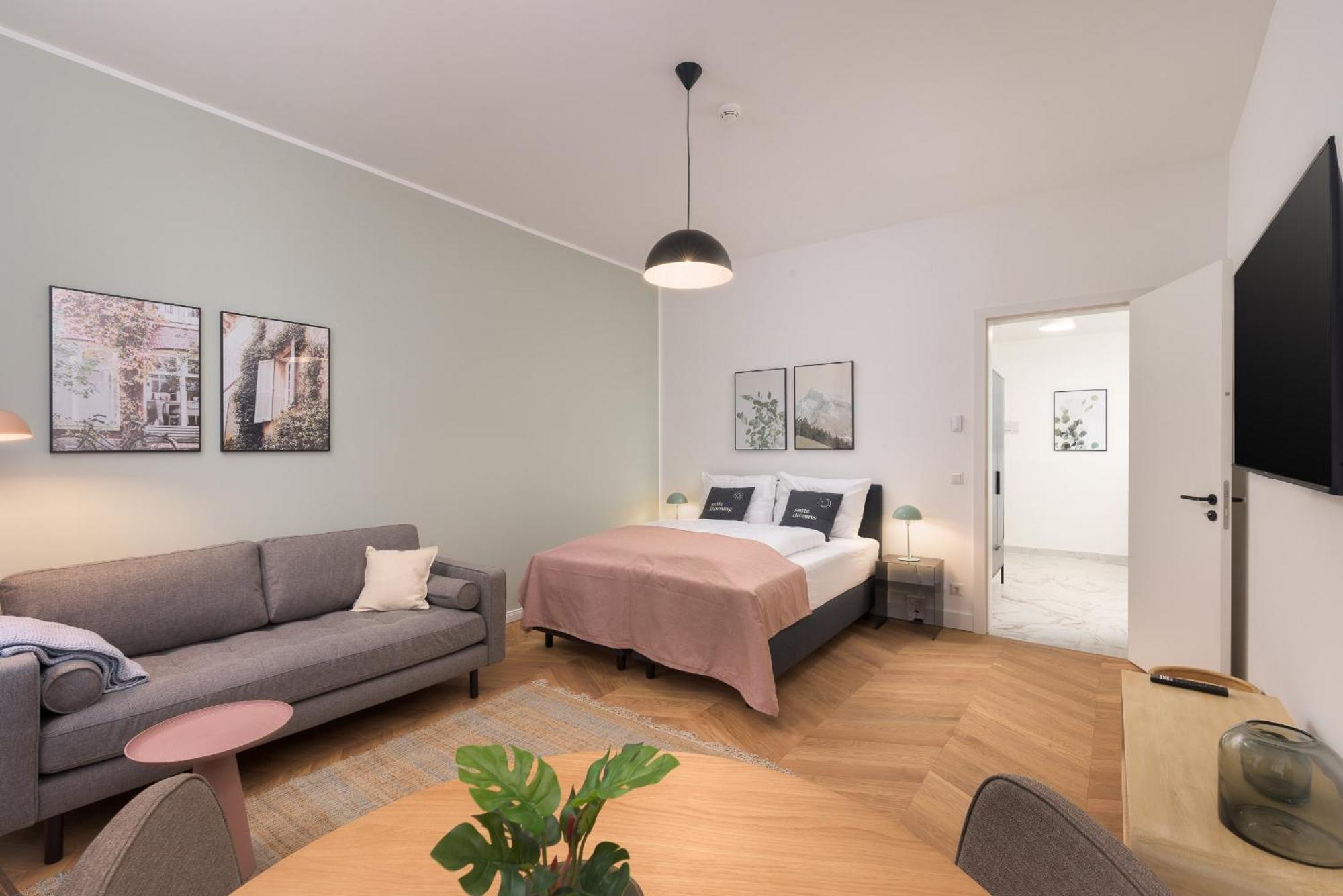 Limehome Karajangasse