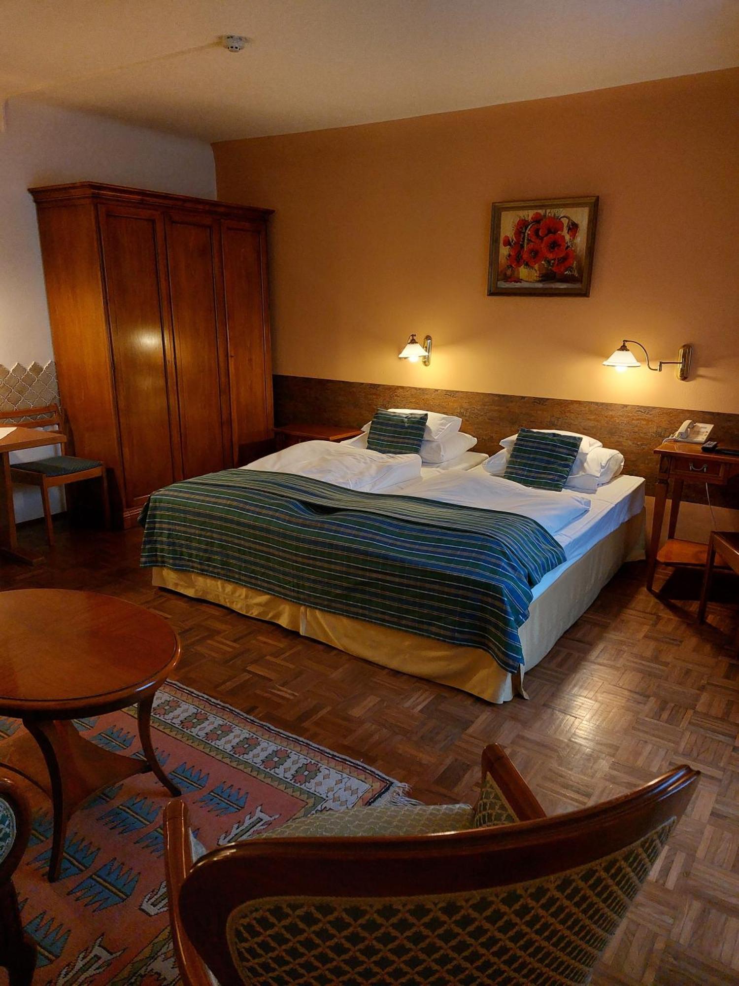 Aparthotel Rothensteiner 4*