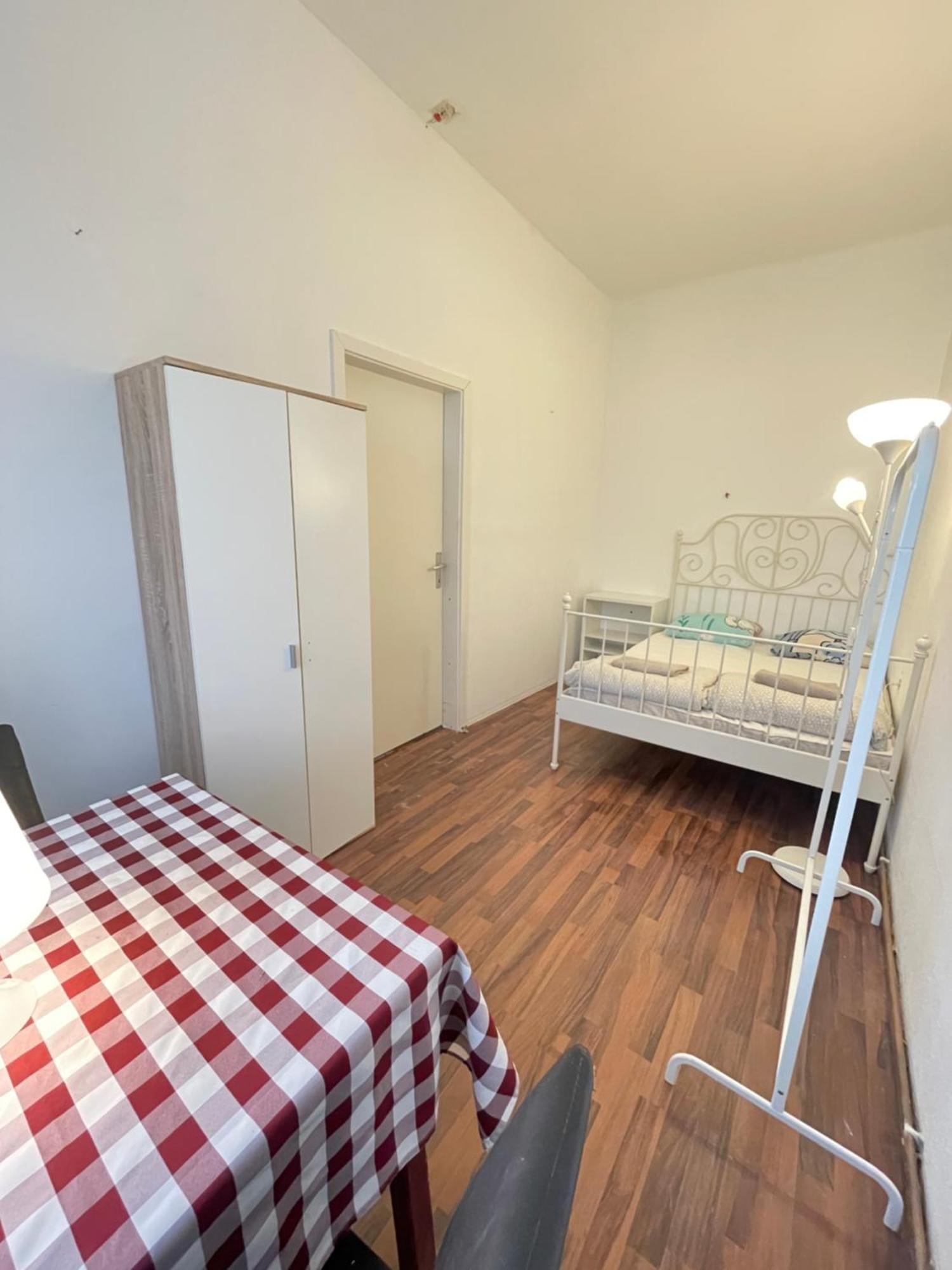 U6 Schoepfwerk 5 Homestay