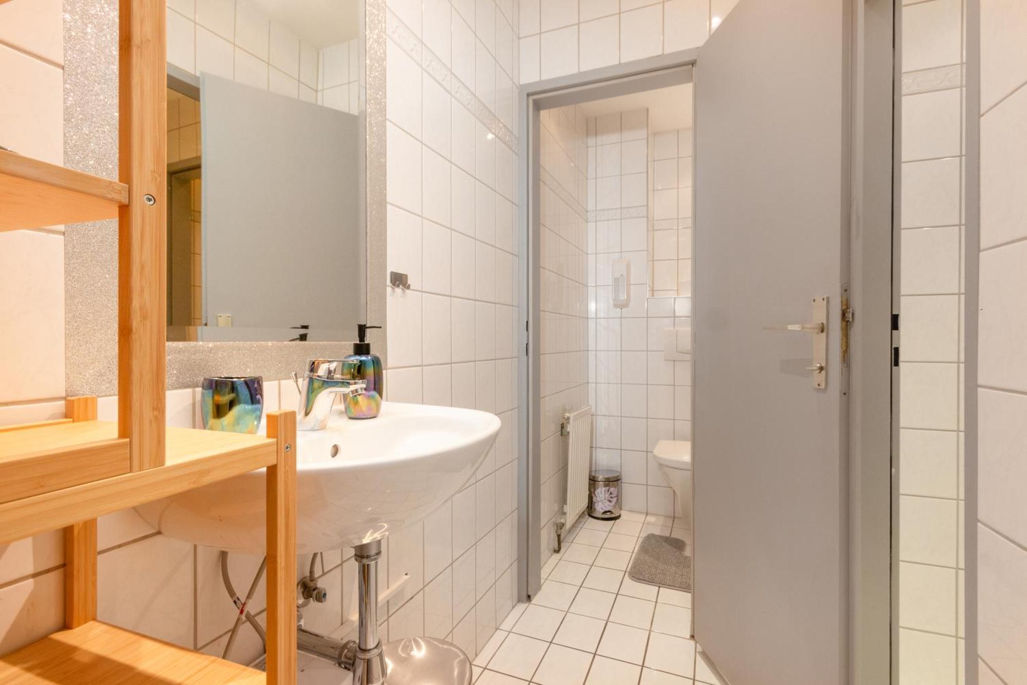 Citycenter - Netflix - Ac - Happystay Apartment