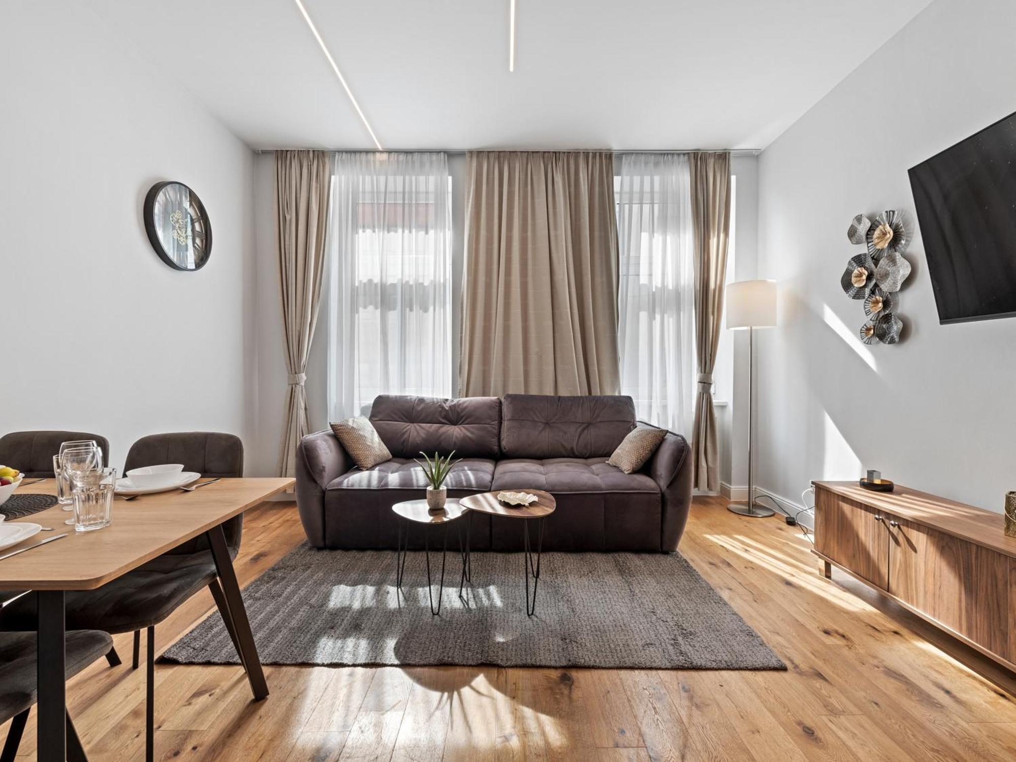 Sky9 District 17 Apartment *