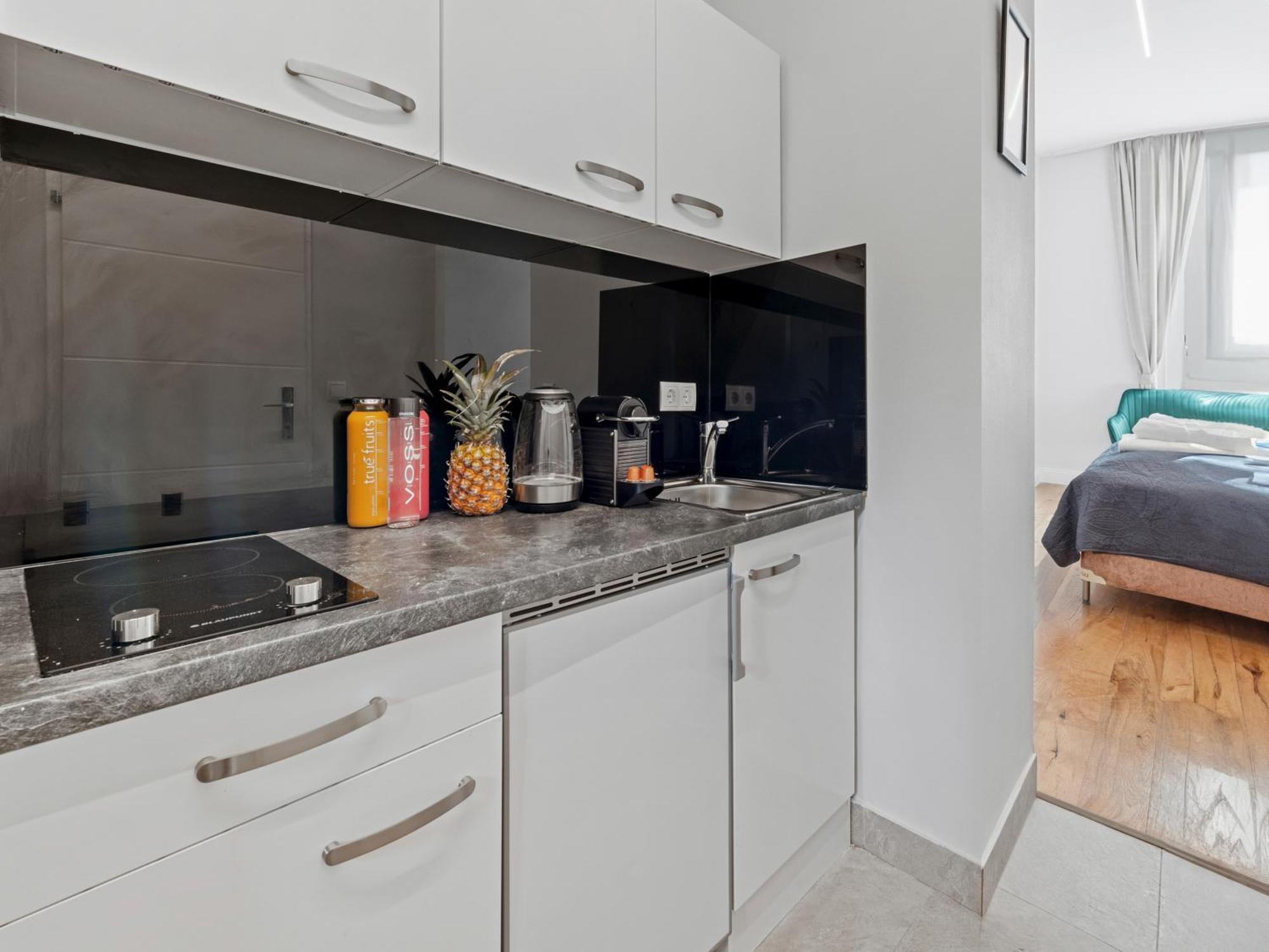 Sky9 District 17 Apartment *