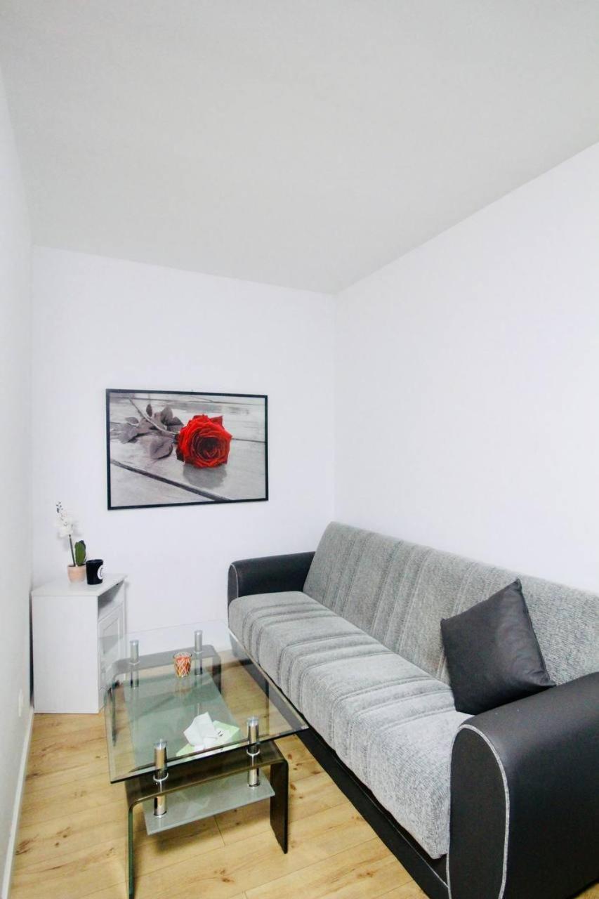 Apartment Modern In Millennium Area *