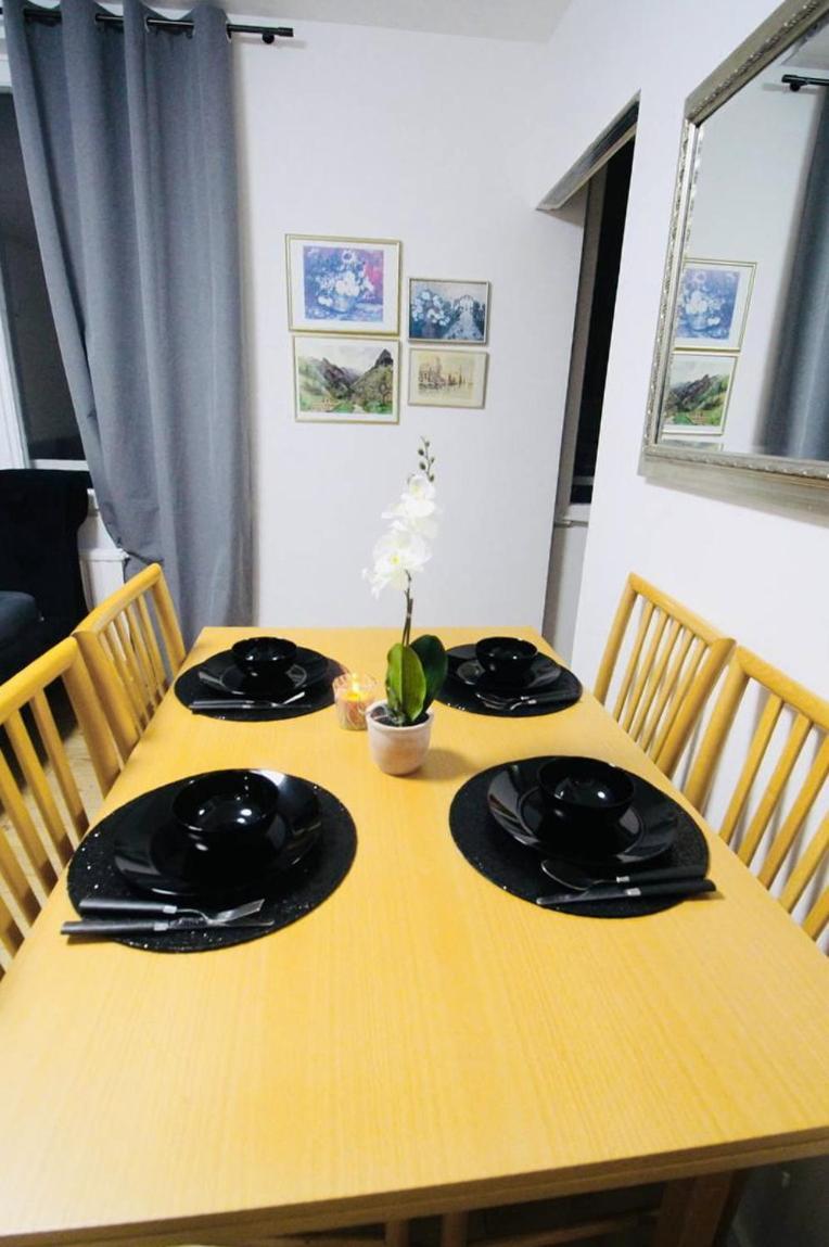 Apartment Modern In Millennium Area *