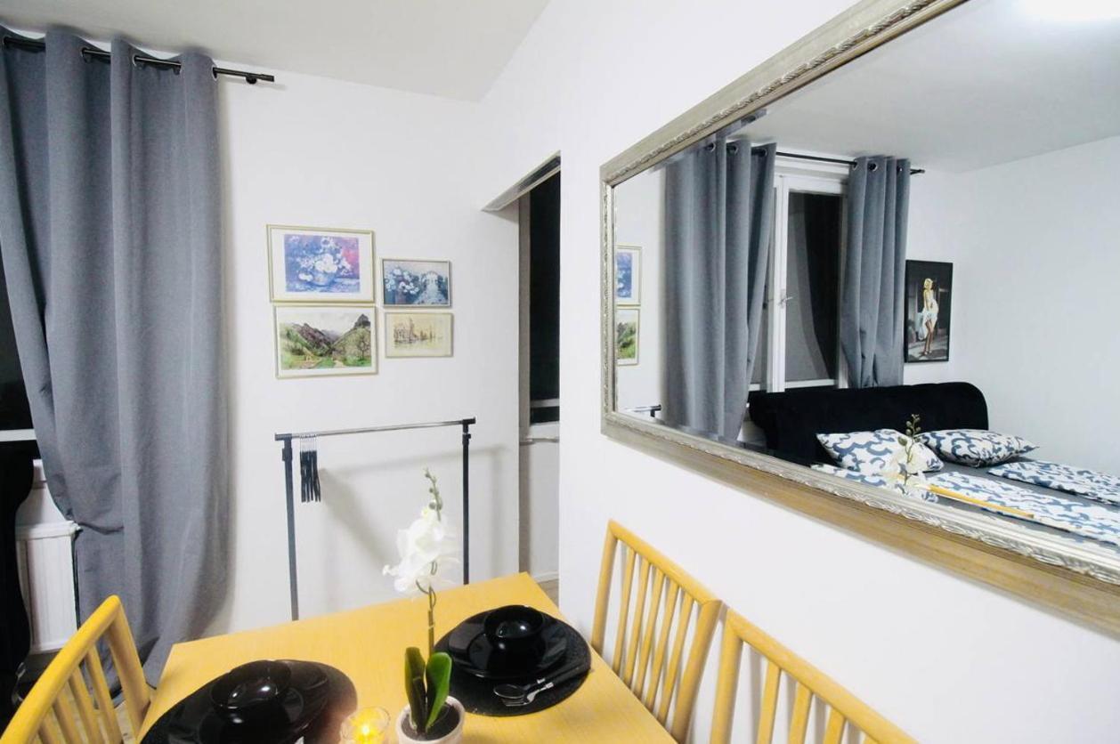 Apartment Modern In Millennium Area *
