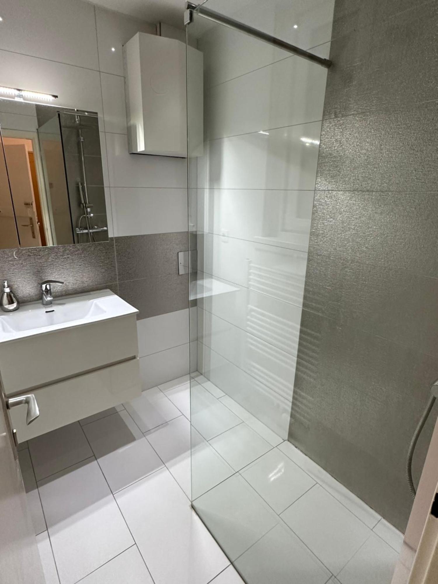 Apartment Schoene Mit Balkon Wien