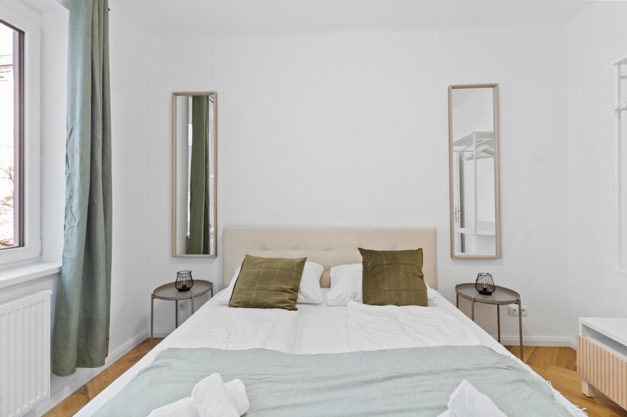 Apartment Feelhome-balkon-zentrum-6 Gaeste-wifi-smart Tv *