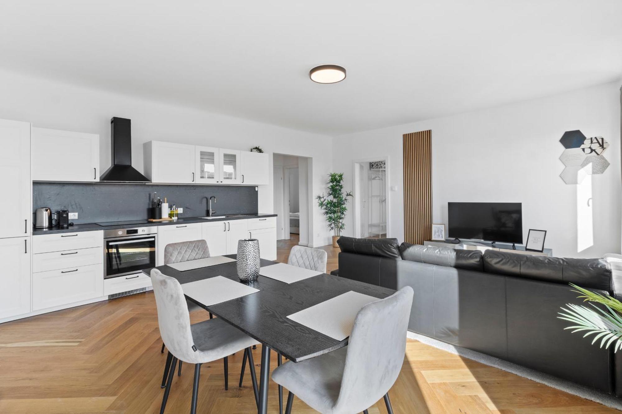 Apartment Feelhome-balkon-zentrum-6 Gaeste-wifi-smart Tv *