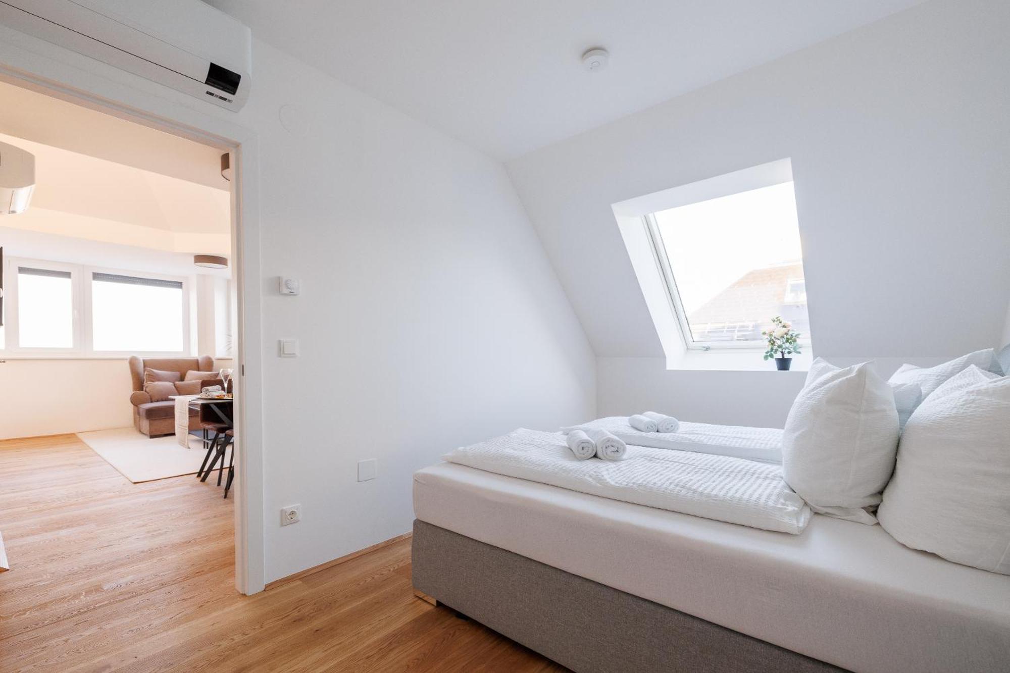 Apartment Symphony 40 - Modern Loft With Terrace And Grill In Location