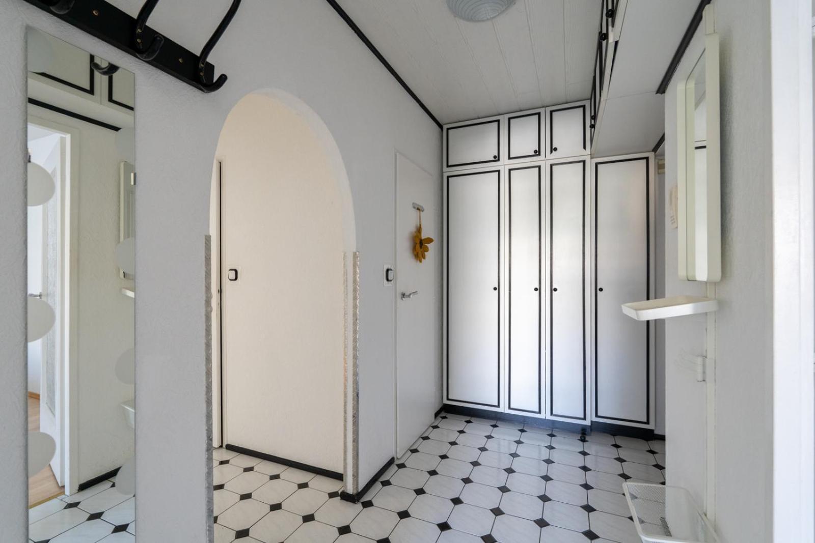 Two Bedrooms - 85 Squaremeters - 4 Min To U6 Dresdner Str * Wien