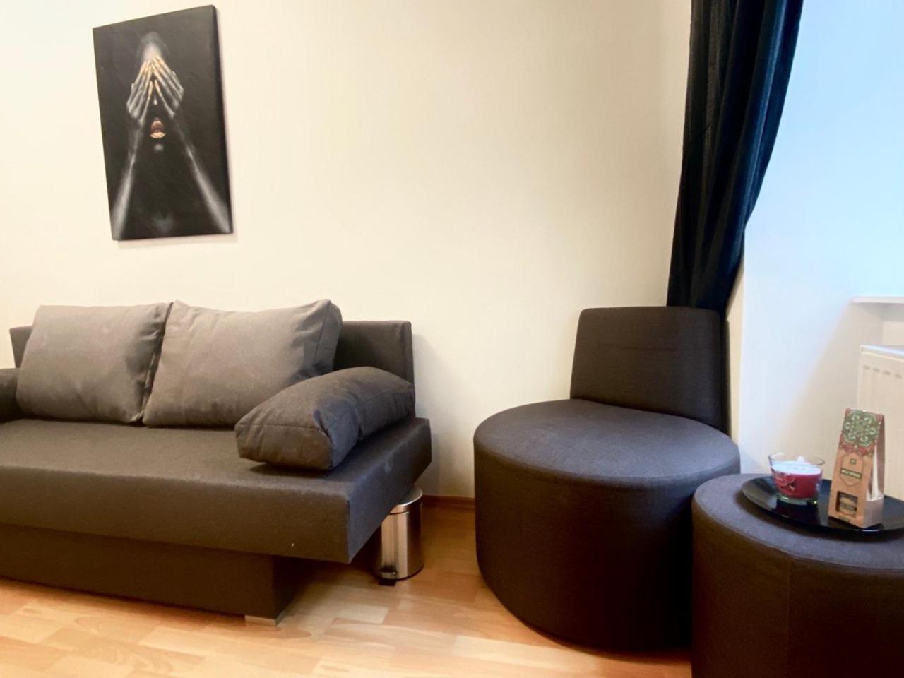 Family Apartment *