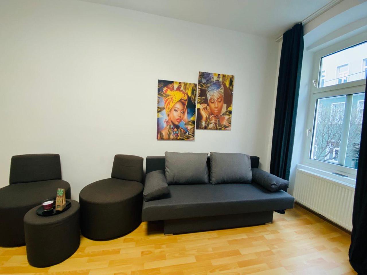 Family Apartment *