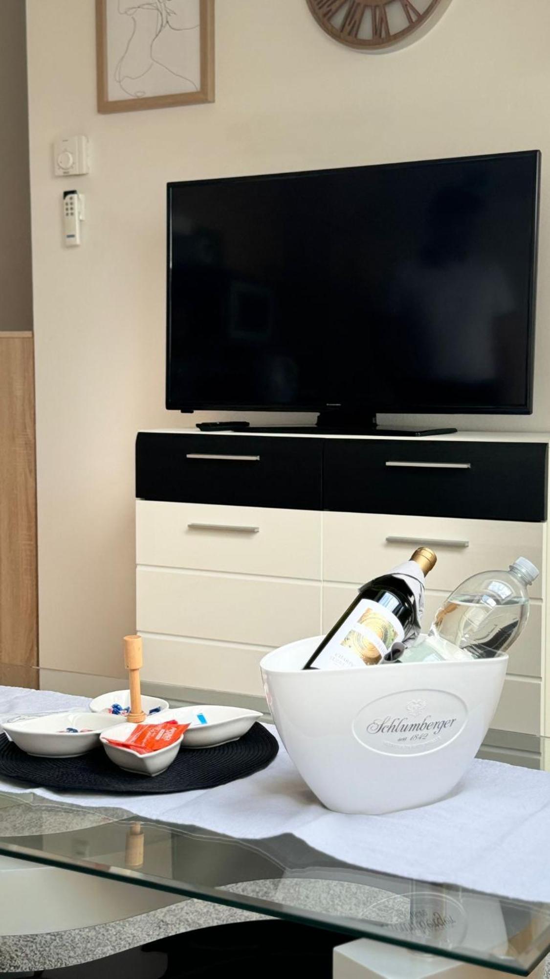 Market Apartment