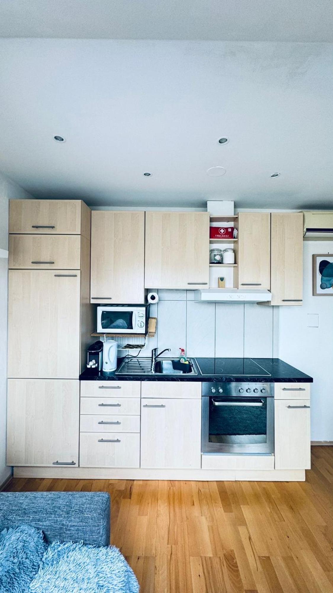 Market Apartment *