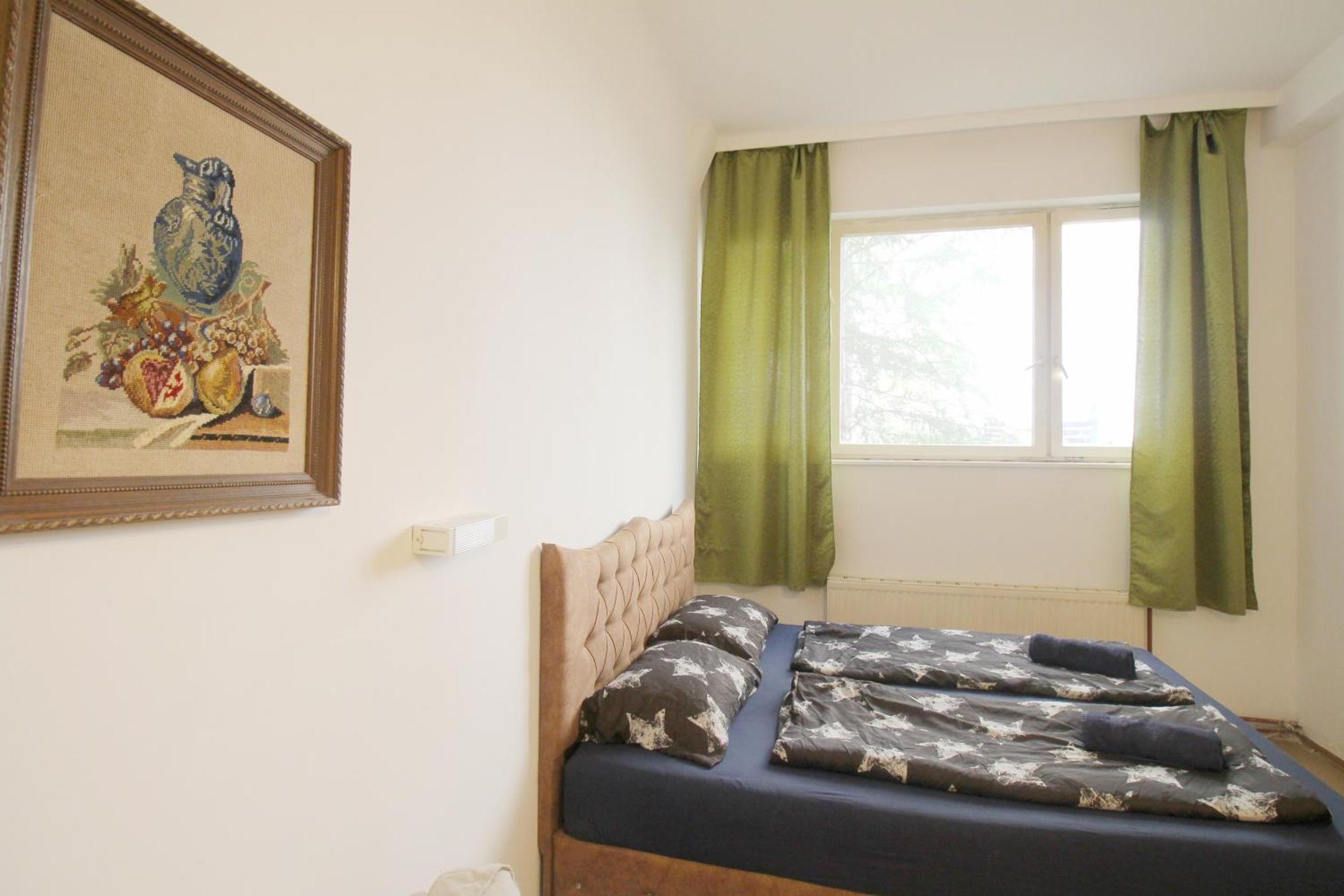 Triple In Hutteldorfer Strasse Area Aparthotel *