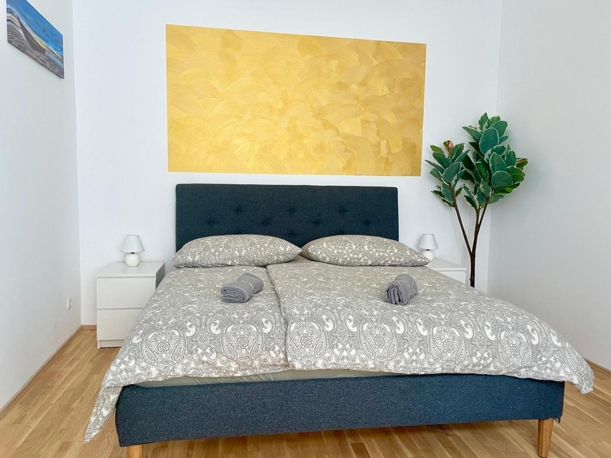 Apartment Sunny With Free Parking - 15 Min To Center