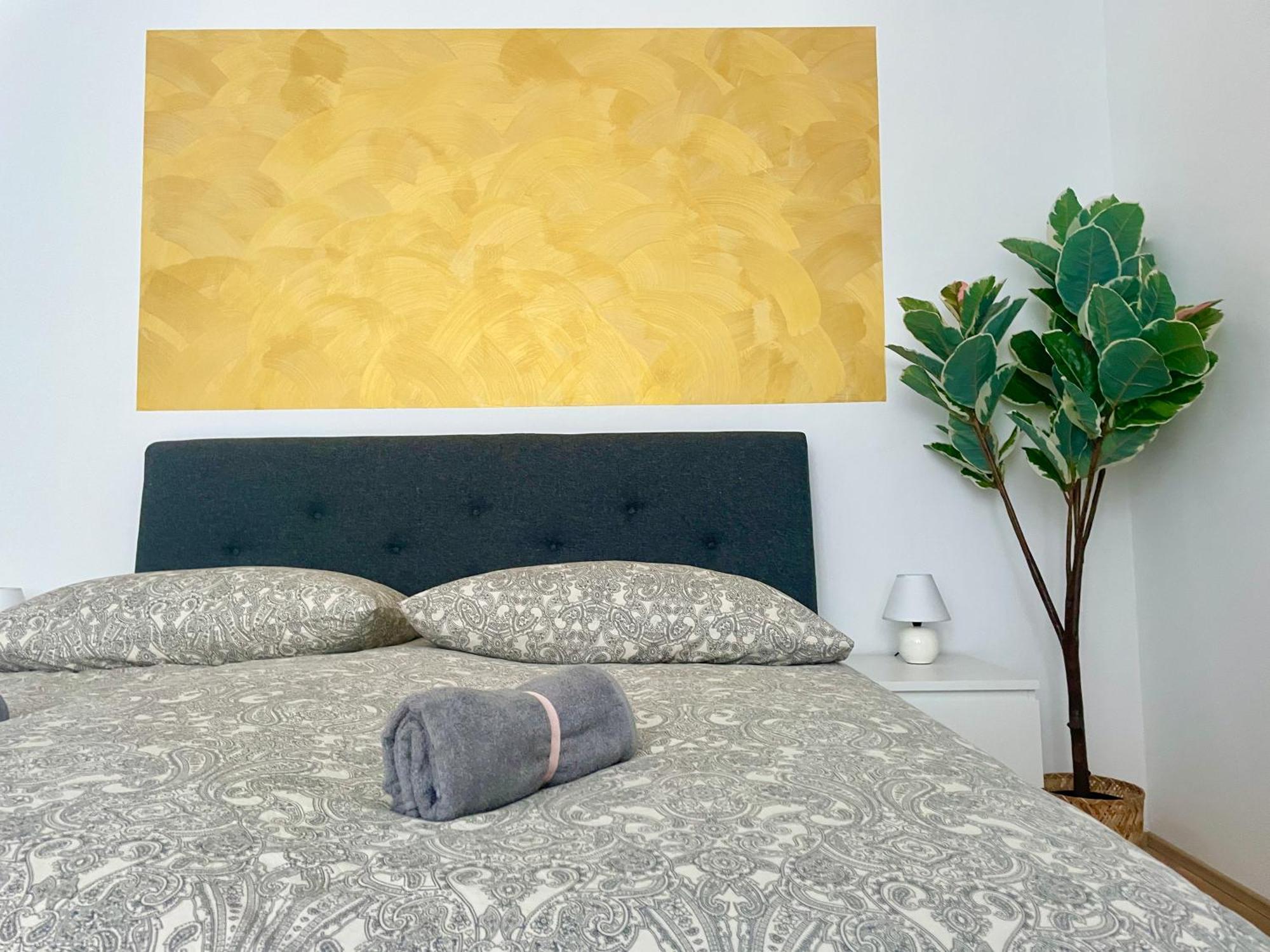 Apartment Sunny With Free Parking - 15 Min To Center *