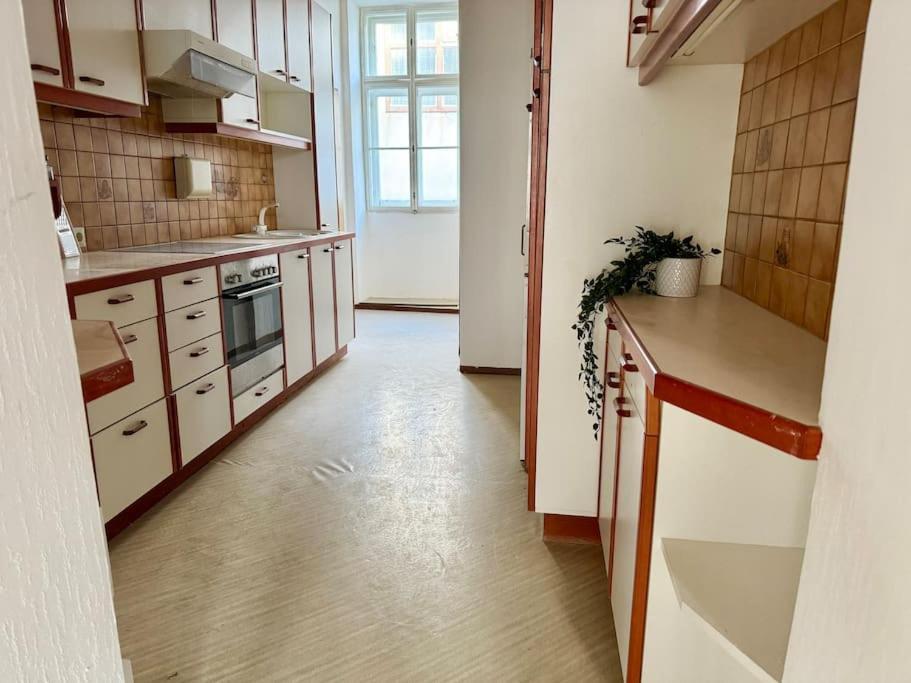 Sunny With Free Parking - 15 Min To Center Apartment Vienna