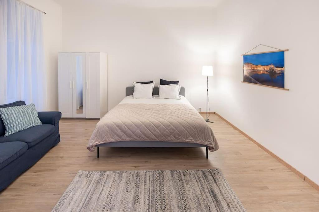 Second District Charming Flat Vienna