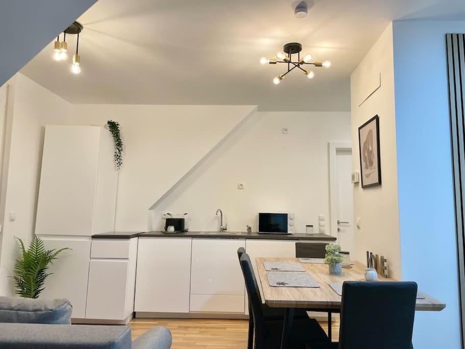 Modern Rooftop With Free Parking Apartamento